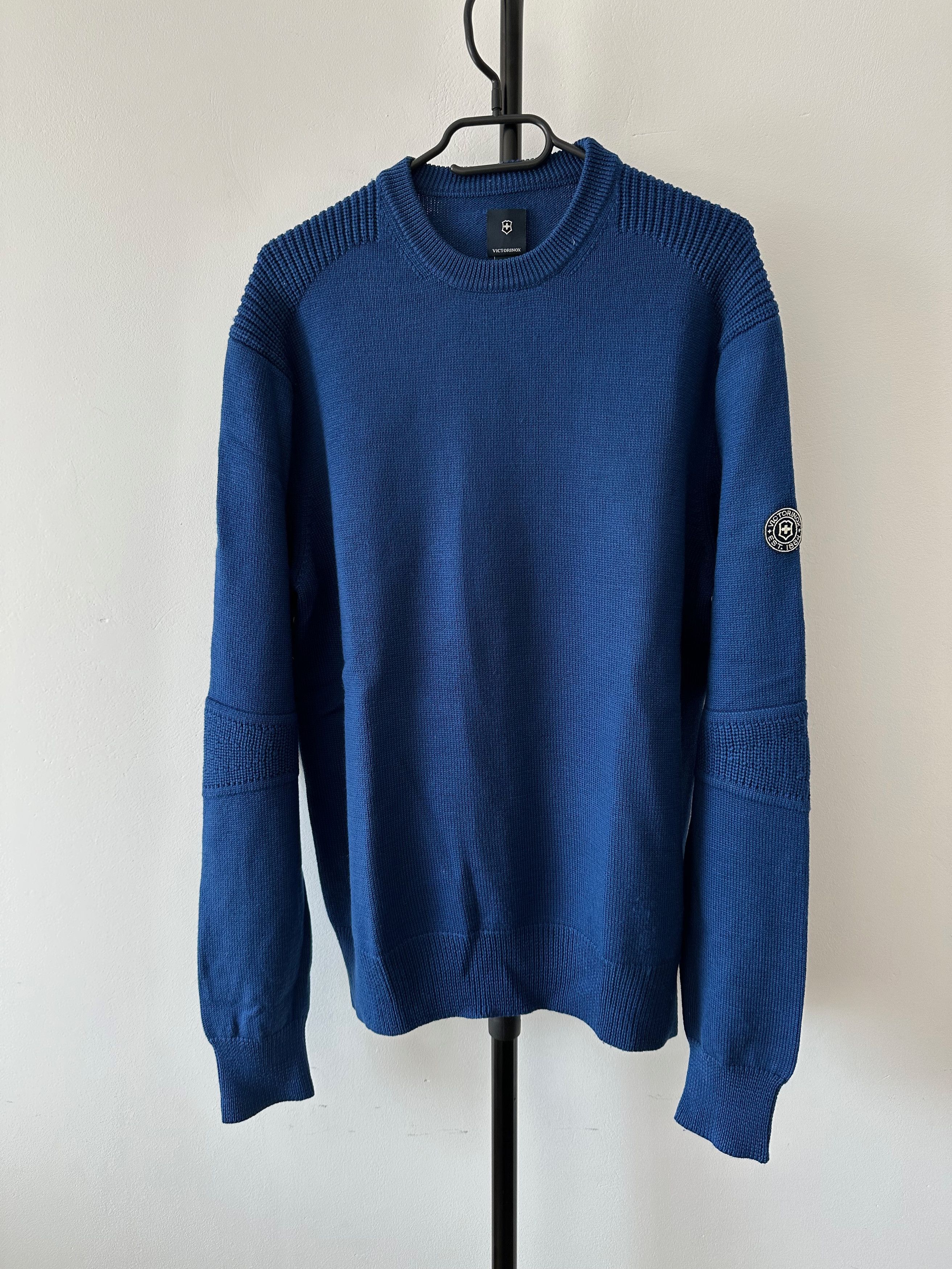 Victorinox Victorinox 100% Wool Sweater Jumper crew neck knit XL Size US XL / EU 56 / 4 - 1 Thumbnail