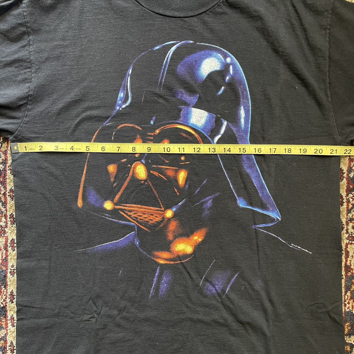 Vintage Vintage Distressed Star Wars Darth Vader Tshirt 1995 size L Size US L / EU 52-54 / 3 - 4 Thumbnail