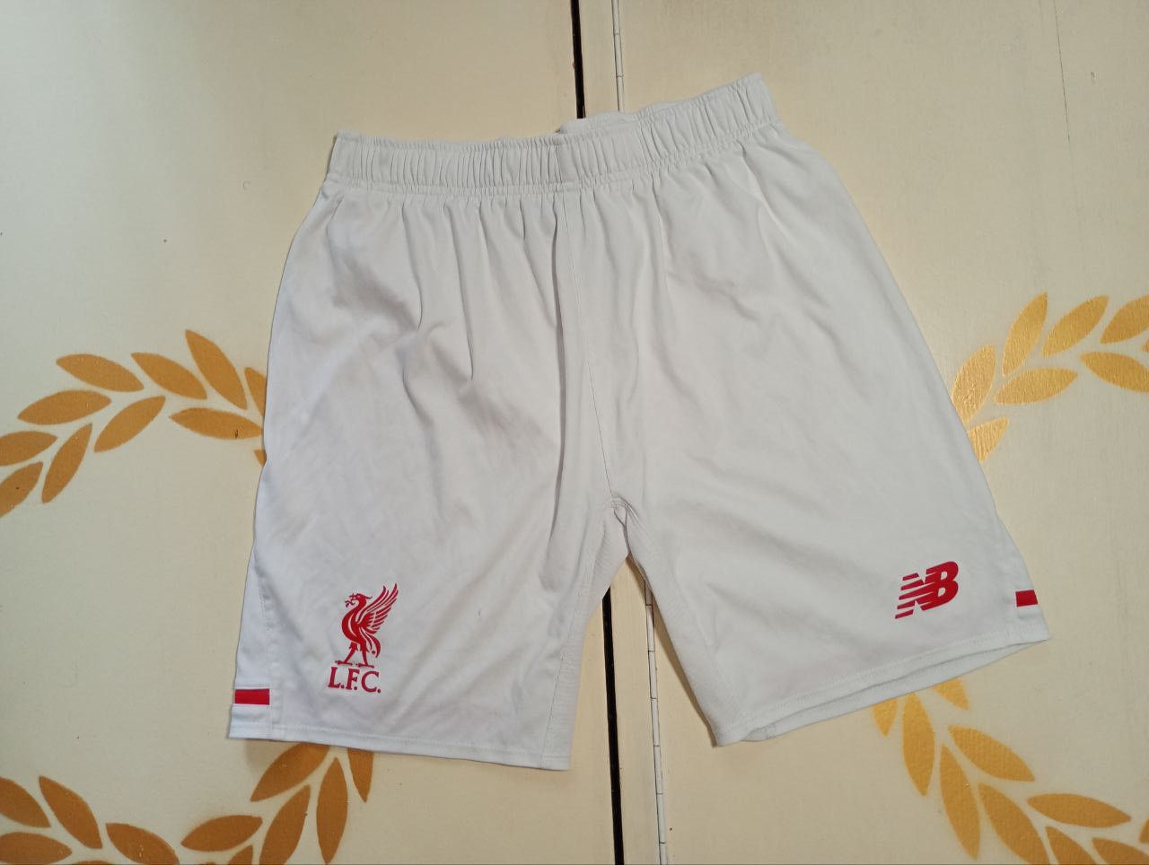 New Balance New Balance Liverpool FC Kit 2015-2016 junior size XL Size US S / EU 44-46 / 1 - 3 Thumbnail