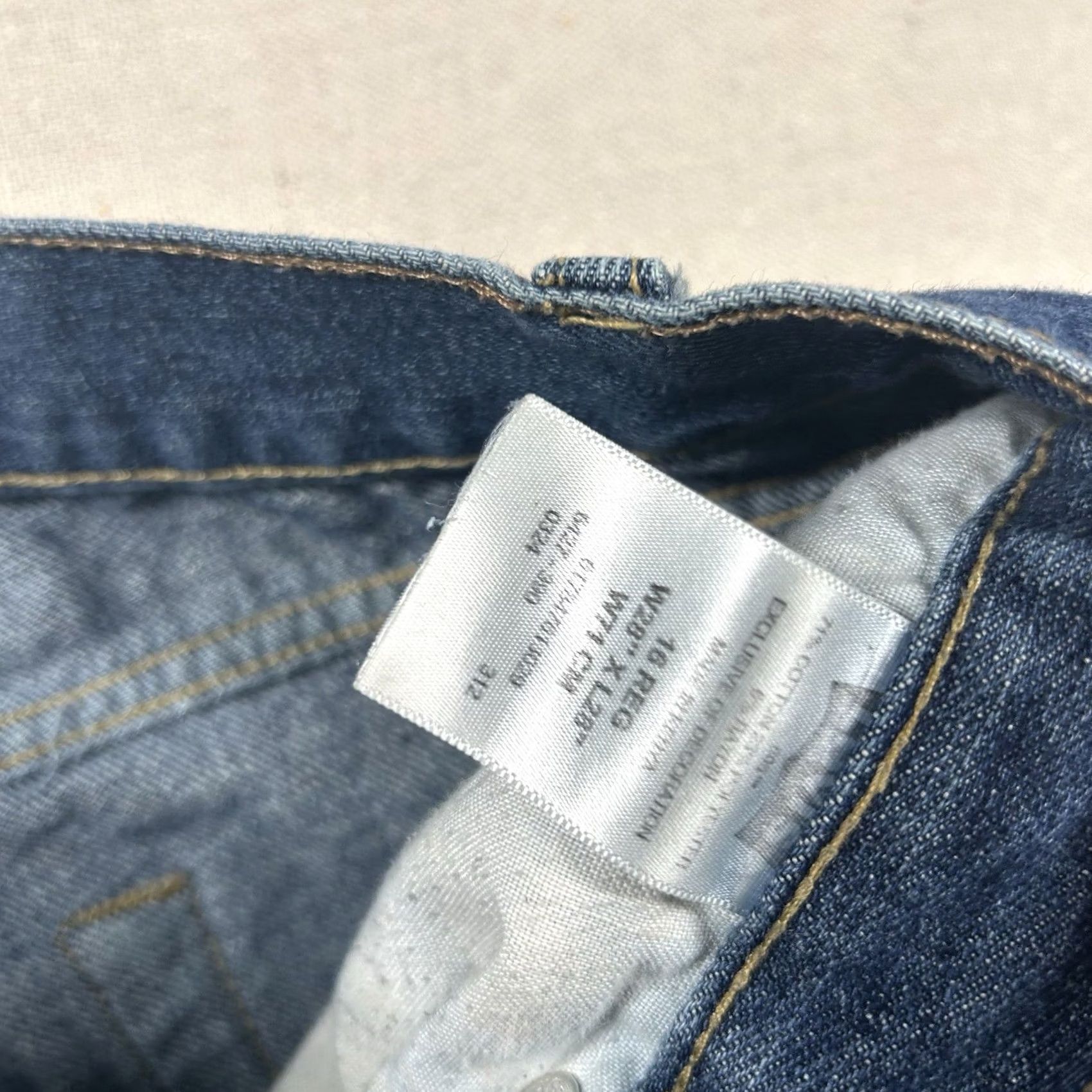 Levi's VINTAGE Levi's 505 Jeans Womens 16 Reg Straight Distressed Y2K 28x27 Blue 100% Cotton Denim Jeans Mens Womens Boys Girls Size 38" / US 16 / IT 52 - 5 Thumbnail