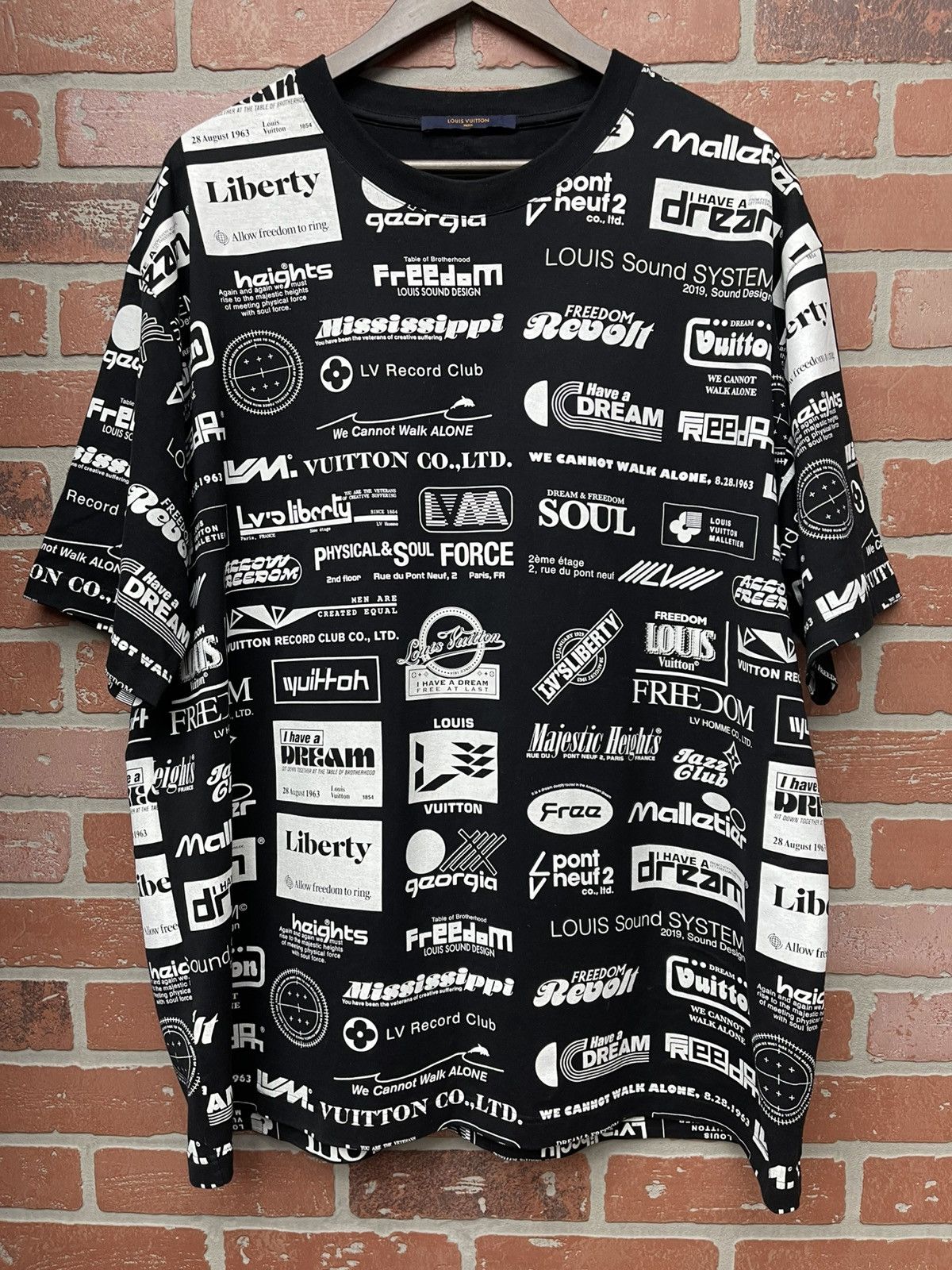 Louis Vuitton Size 4L - Louis Vuitton Black Cotton Allover Logos Printed Size US XXL / EU 58 / 5 - 1 Thumbnail