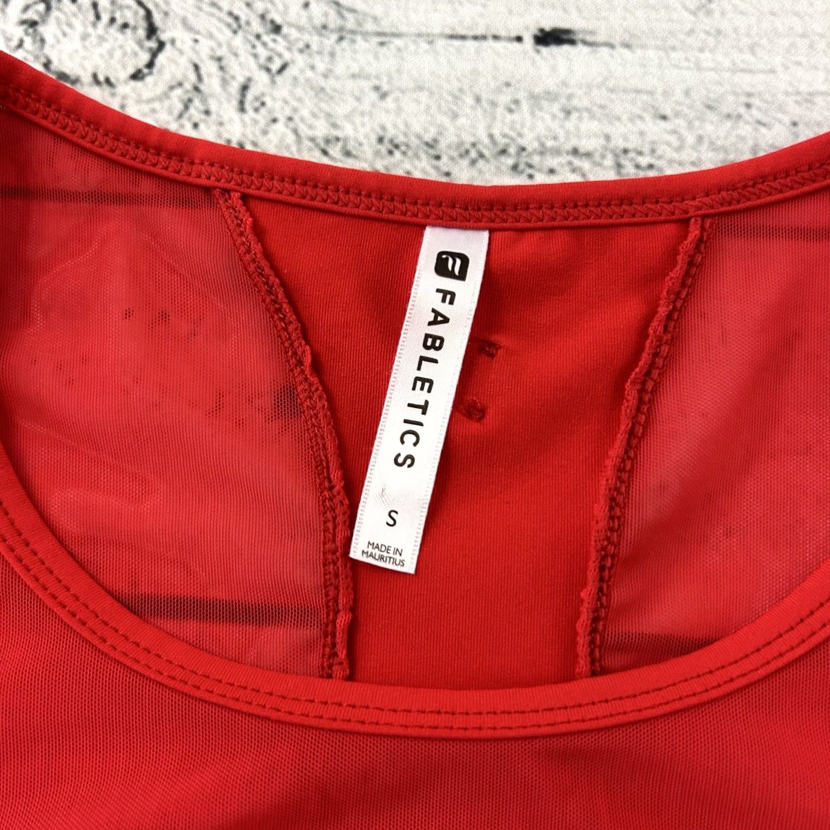 Fabletics Fabletics Sleeveless Tank Top Women's Small Red Yoga Athletic Tank Shirt Sleeveless Scoop Neck Activewear Women S Red Fabletics Size S / US 4 / IT 40 - 2 Thumbnail