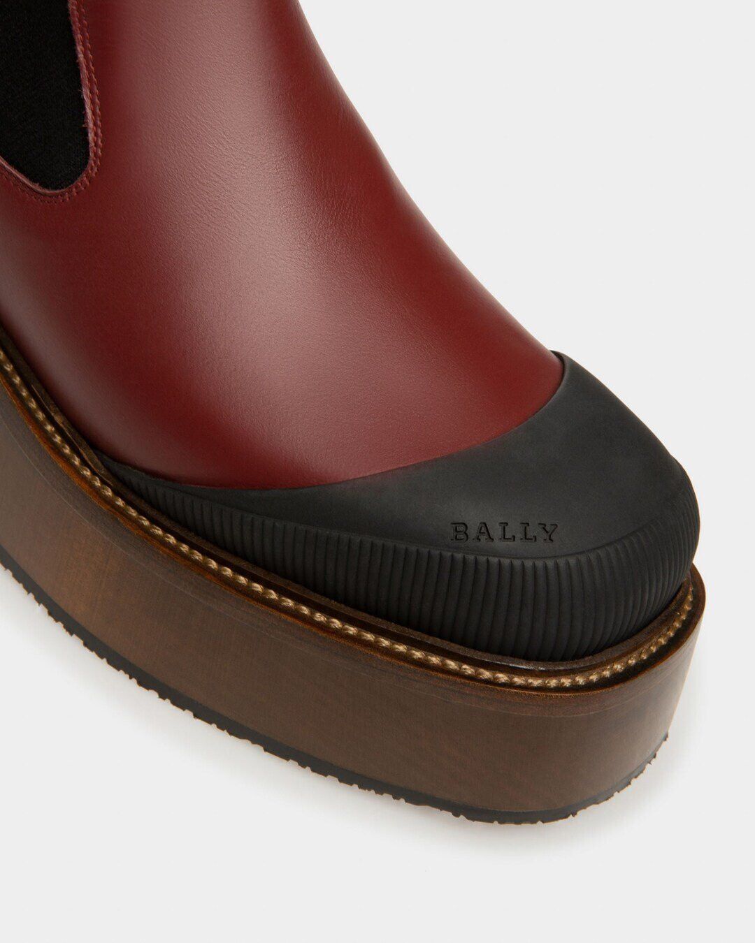Bally o1y0725 Ankle Boots in Burgundy/Black Size US 8.5 / IT 38.5 - 2 Thumbnail