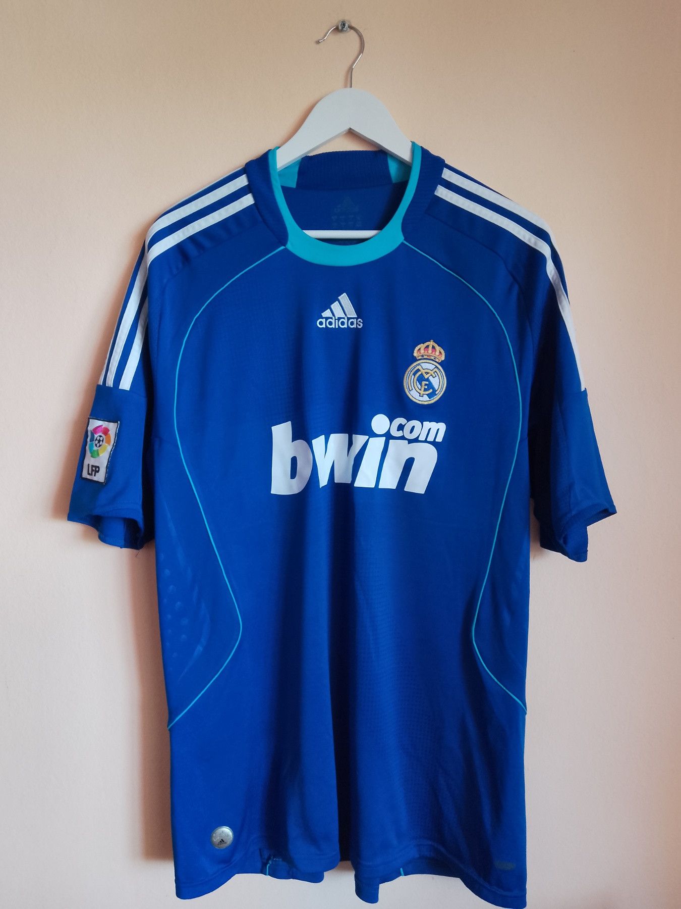 Real Madrid 2008/2009 Jersey - Size XL - Adidas
