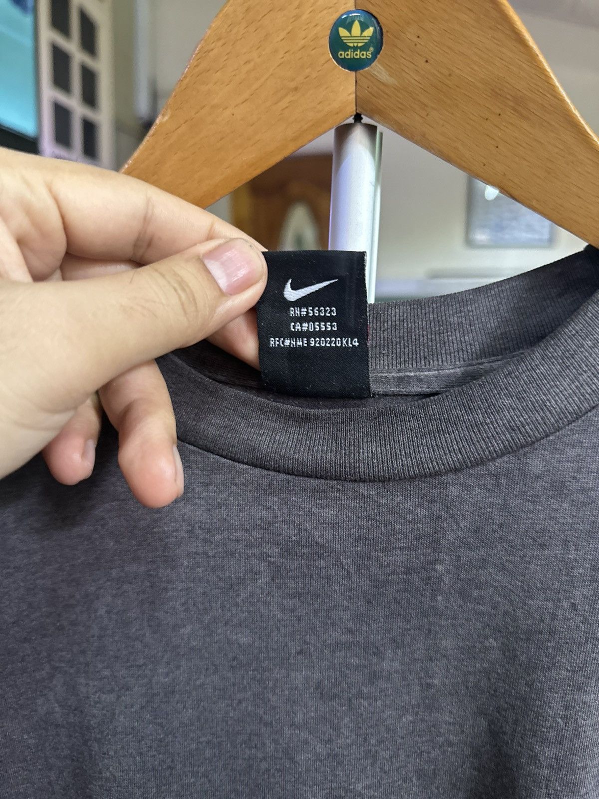 Nike Vintage nike small logo faded tshirt Size US S / EU 44-46 / 1 - 3 Thumbnail