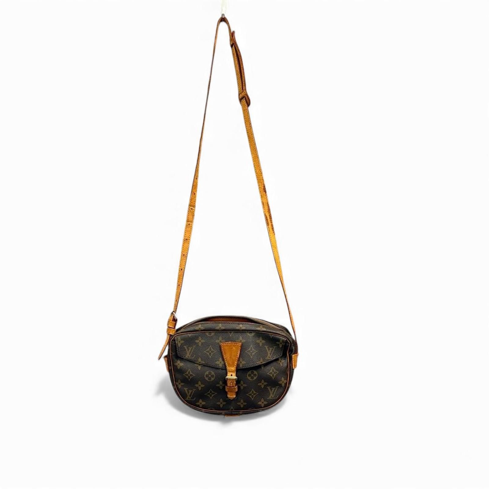Louis Vuitton Louis Vuitton - Monogram Canvas Crossbody Bag Size ONE SIZE - 5 Thumbnail