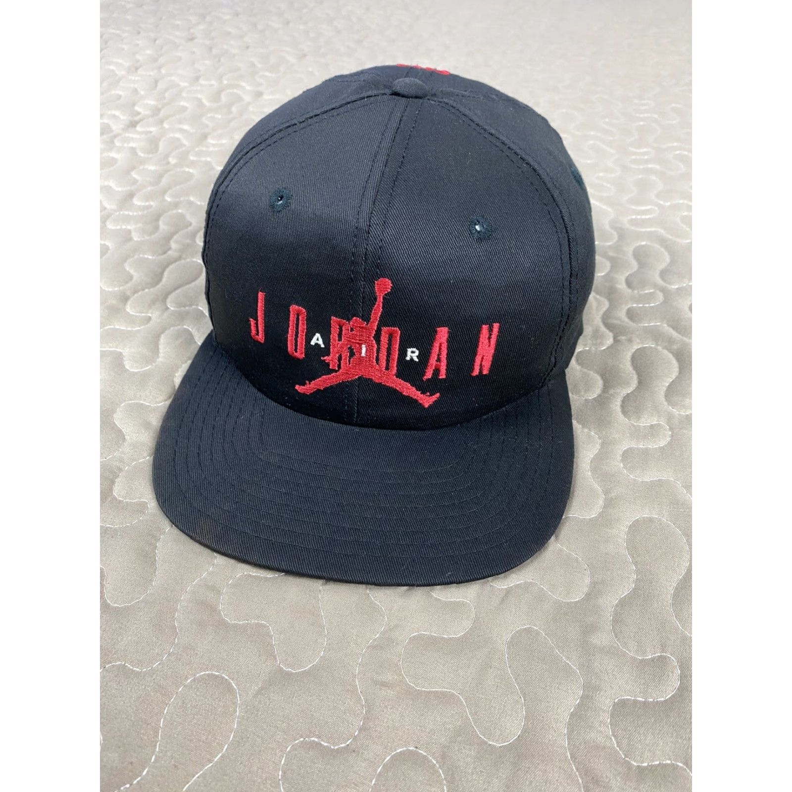 Nike VINTAGE Nike Air Michael Jordan OG Snapback Hat Cap Black Jumpman Logo 90s Mens One Size Cap Size ONE SIZE - 2 Thumbnail