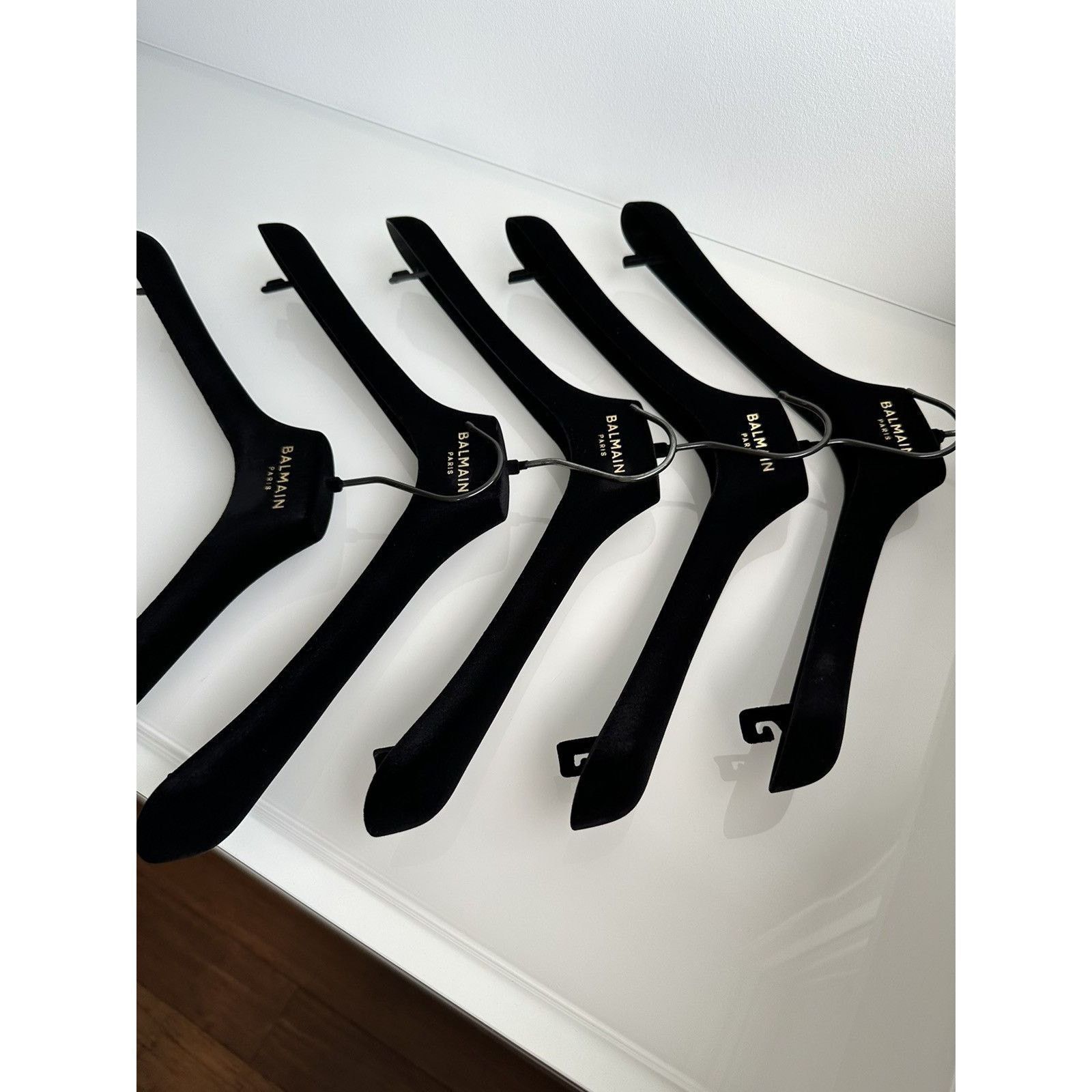 Balmain Balmain premium made in italy metal velour black hangers Size ONE SIZE - 3 Thumbnail