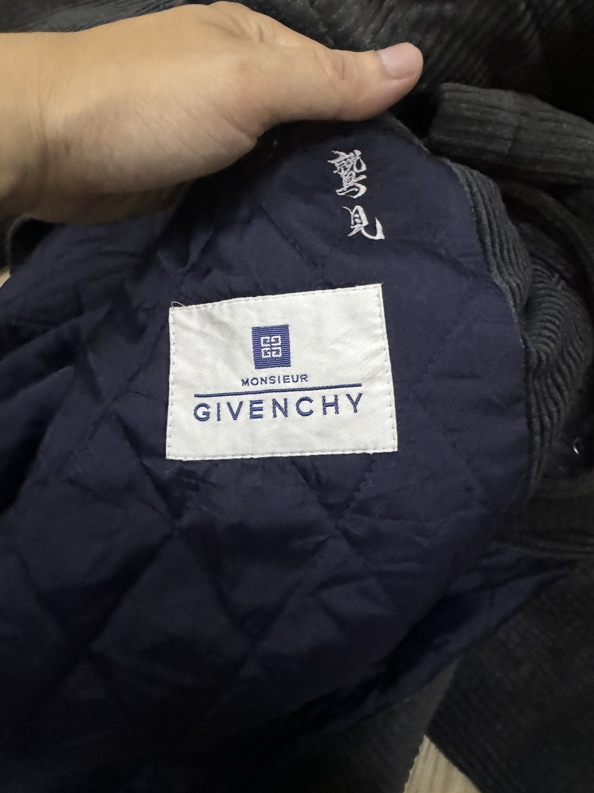 Givenchy × Vintage Vintage Givenchy corduroy jacket Size US L / EU 52-54 / 3 - 6 Thumbnail