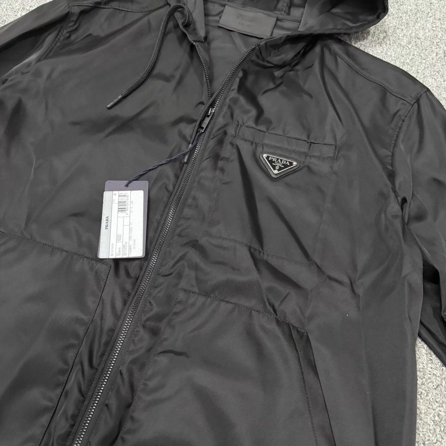 Prada Prada black triangle logo jacket 48 unused with tags Size US M / EU 48-50 / 2 - 3 Thumbnail