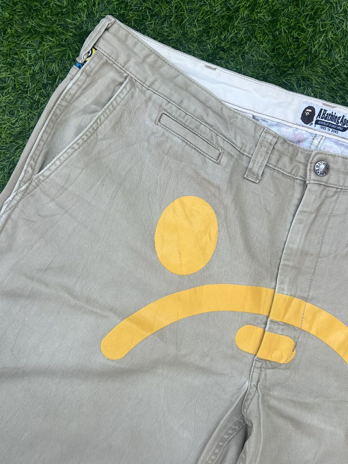 Bape A Bathing Ape (BAPE) Baby Milo Sad Face Chino Pants – Beige Size US 40 / EU 56 - 3 Thumbnail