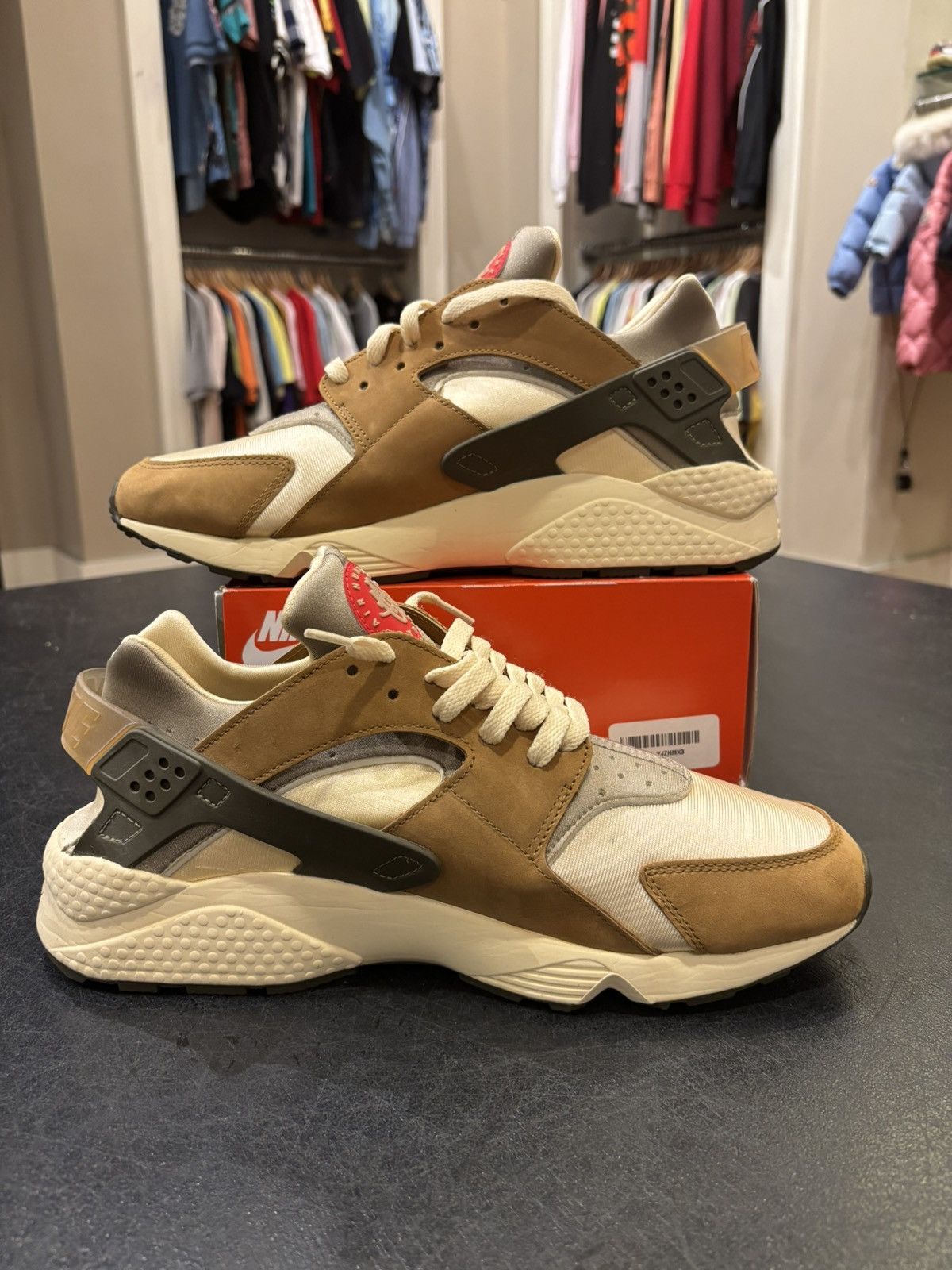 Nike Nike Huarache ‘Stüssy Desert Oak’ Size US 13 / EU 46 - 2 Thumbnail