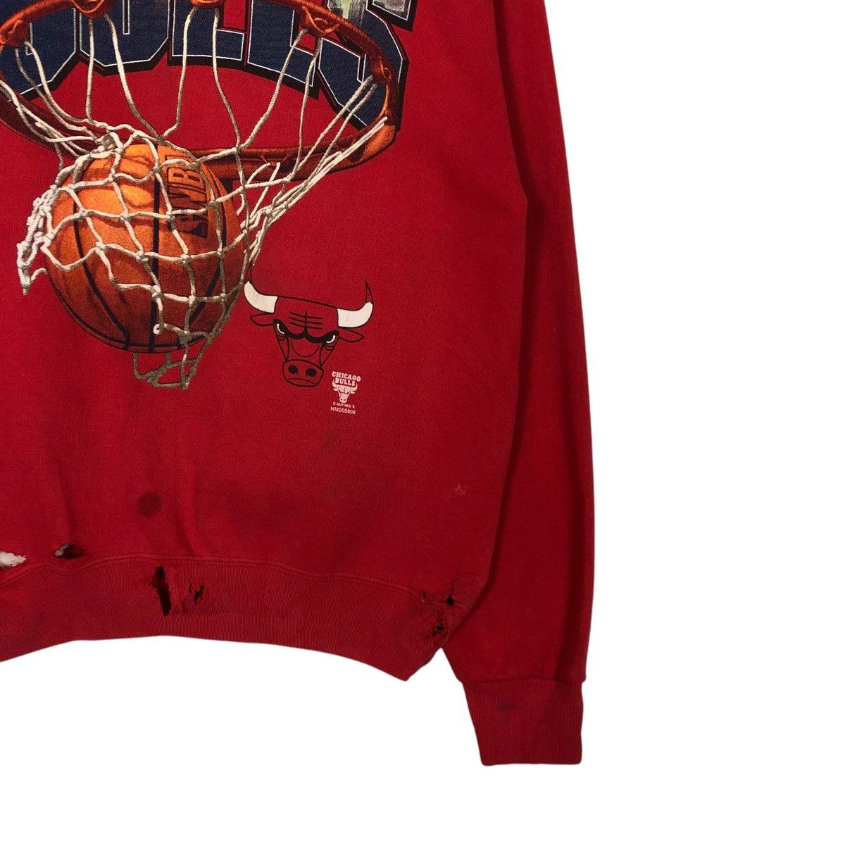 NBA 🔥VINTAGE CHICAGO BULLS SWEATSHIRT DISTRESSED DESIGN RARE Size US M / EU 48-50 / 2 - 7 Thumbnail