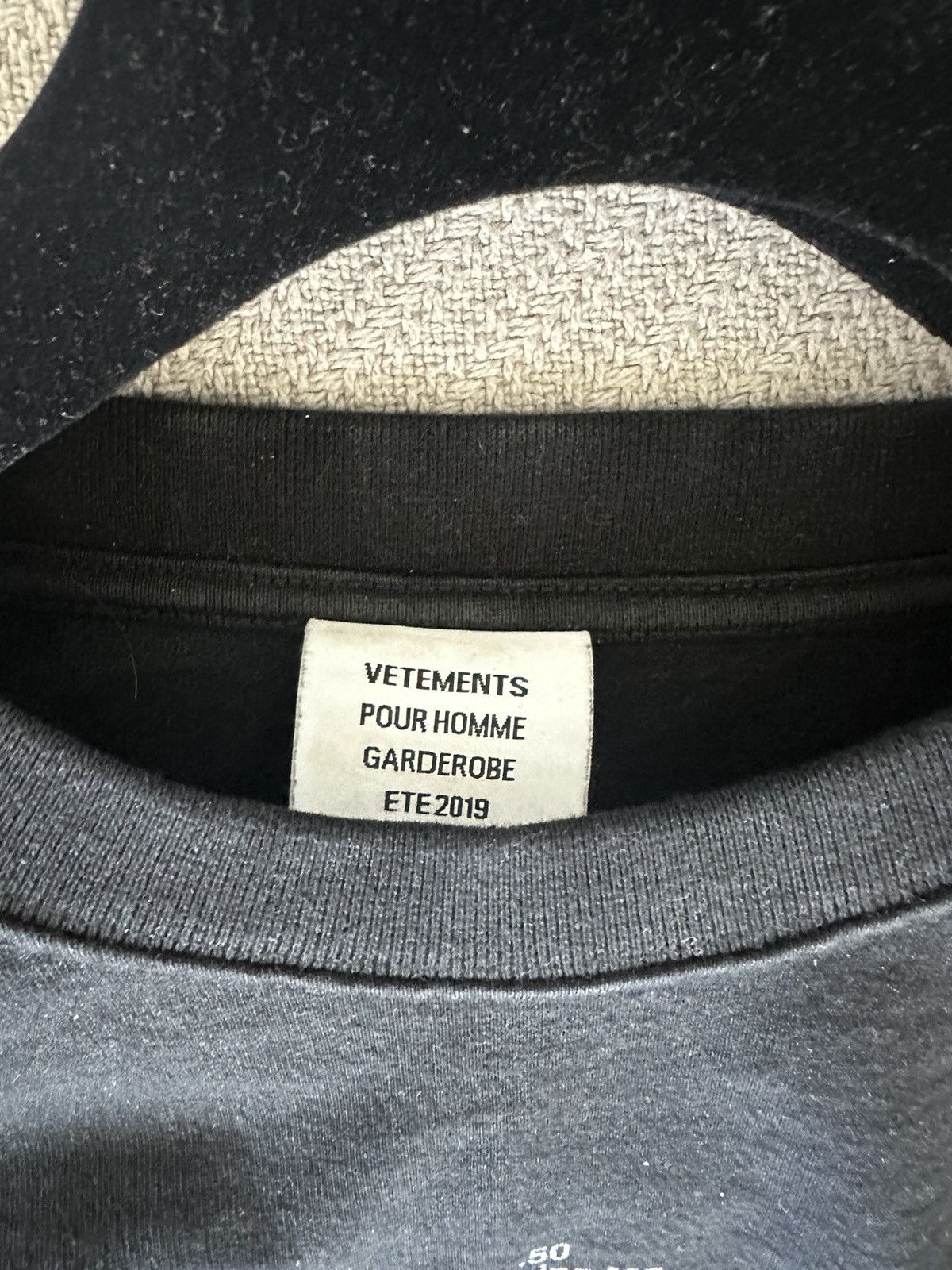 Vetements SS19 Bullet Tee in Large Size US L / EU 52-54 / 3 - 5 Thumbnail