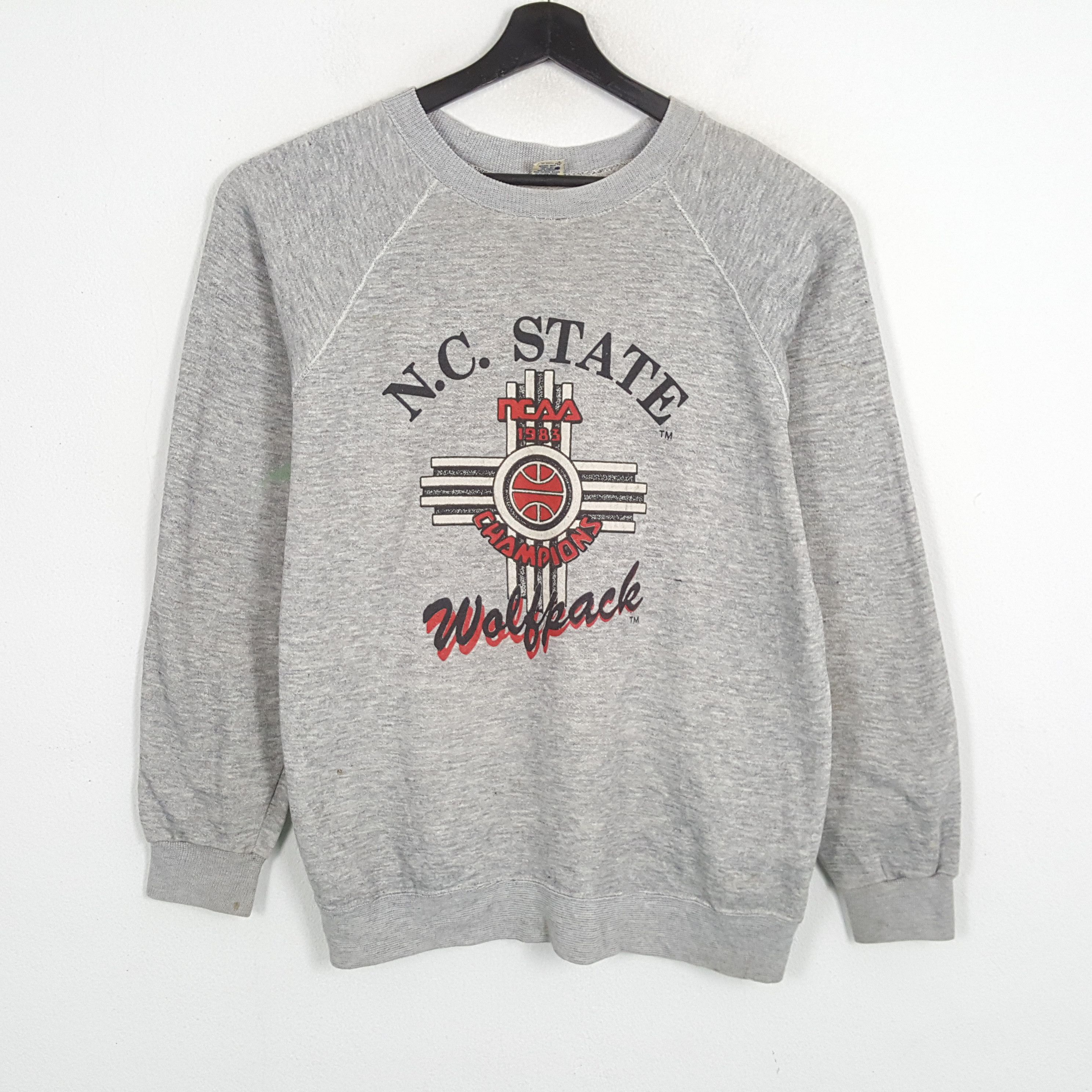 Vintage N.C STATE WOLFPACKS Champions Vintage Sweasthirt Size US M / EU 48-50 / 2 - 1 Thumbnail
