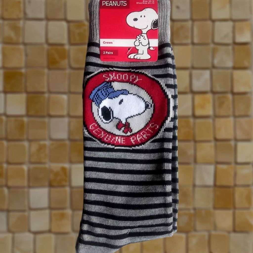 Peanuts SNOOPY PeanutS Comic Cartoon Crew Socks CREW Men 6-12/10-13 Multicolor 2 Pairs Knit Socks Size ONE SIZE - 1 Preview