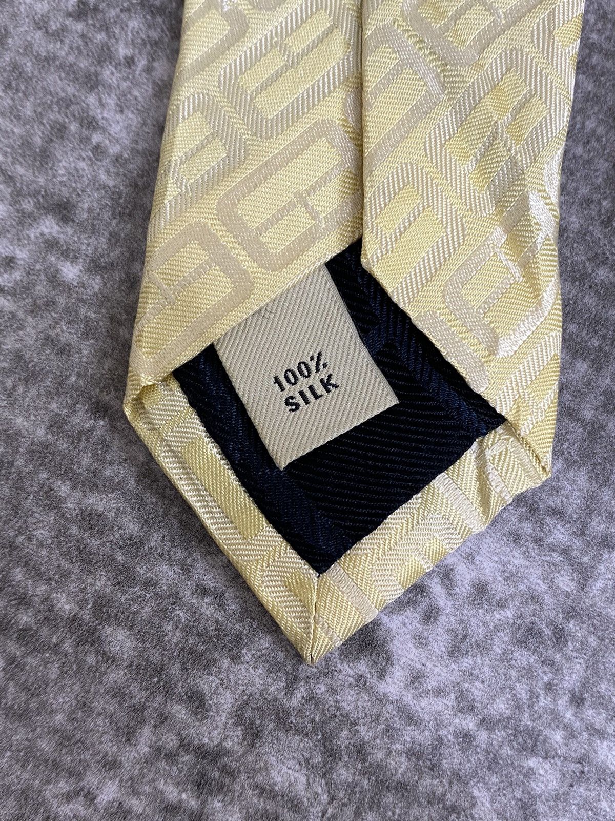 Burberry Burberry Yellow Silk Tie Size ONE SIZE - 6 Thumbnail