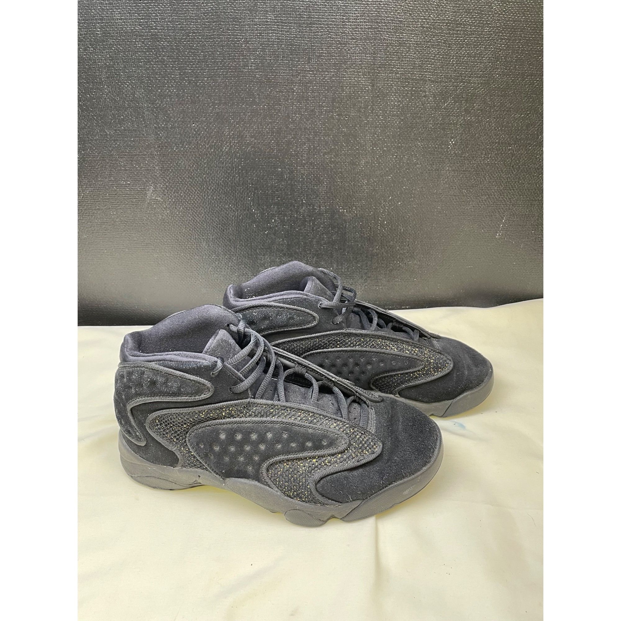 Jordan Brand Jordan Womens Black Metallic Gold Sneakers Shoes Size 10 SKU Size US 10 / IT 40 - 3 Thumbnail