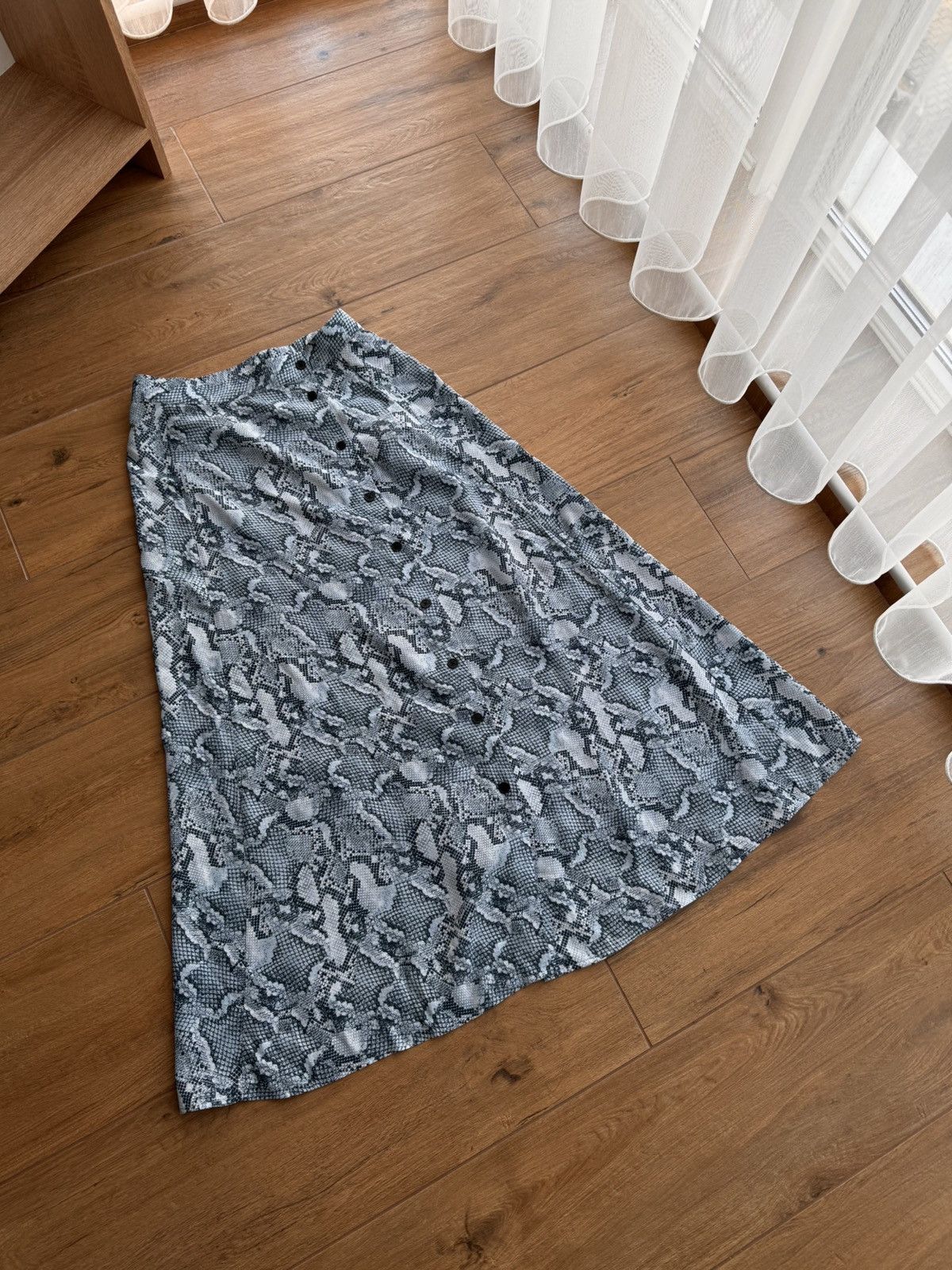 Vintage × Zadig & Voltaire Vintage Zadig-Voltaire June Midi Python Print Silk Skirt Size 26" / US 2 / IT 38 - 2 Thumbnail