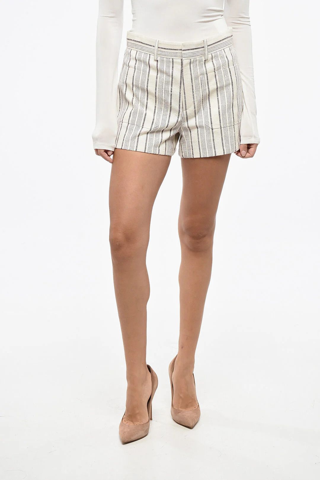 Dior o1mm0326 Cotton-Blend Short in White Size 28" / US 6 / IT 42 - 1 Thumbnail