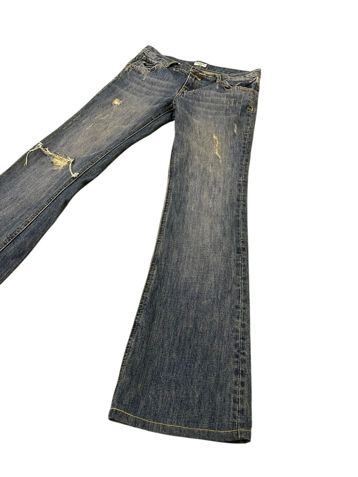 Japanese Brand Flare Jeans Honeysuckle Rose Faded Distress Boot Cut 7🟦 Size US 29 - 3 Thumbnail