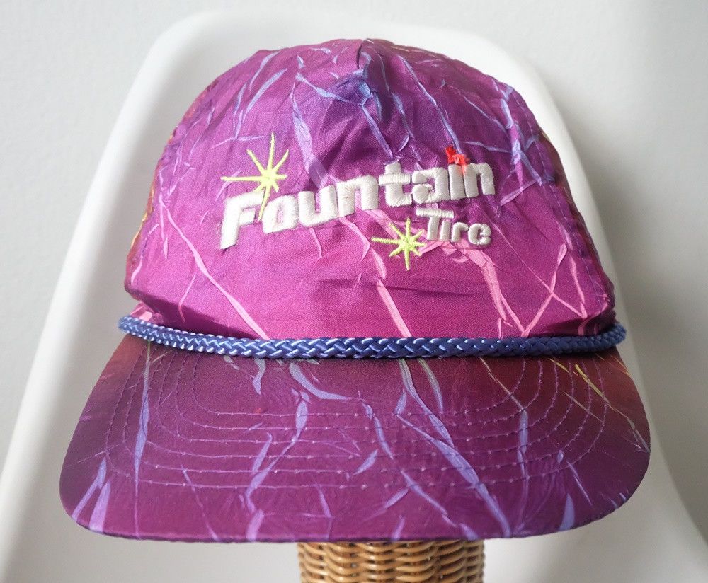 Vintage Vintage Fountain Tire Cap Size ONE SIZE - 2 Thumbnail