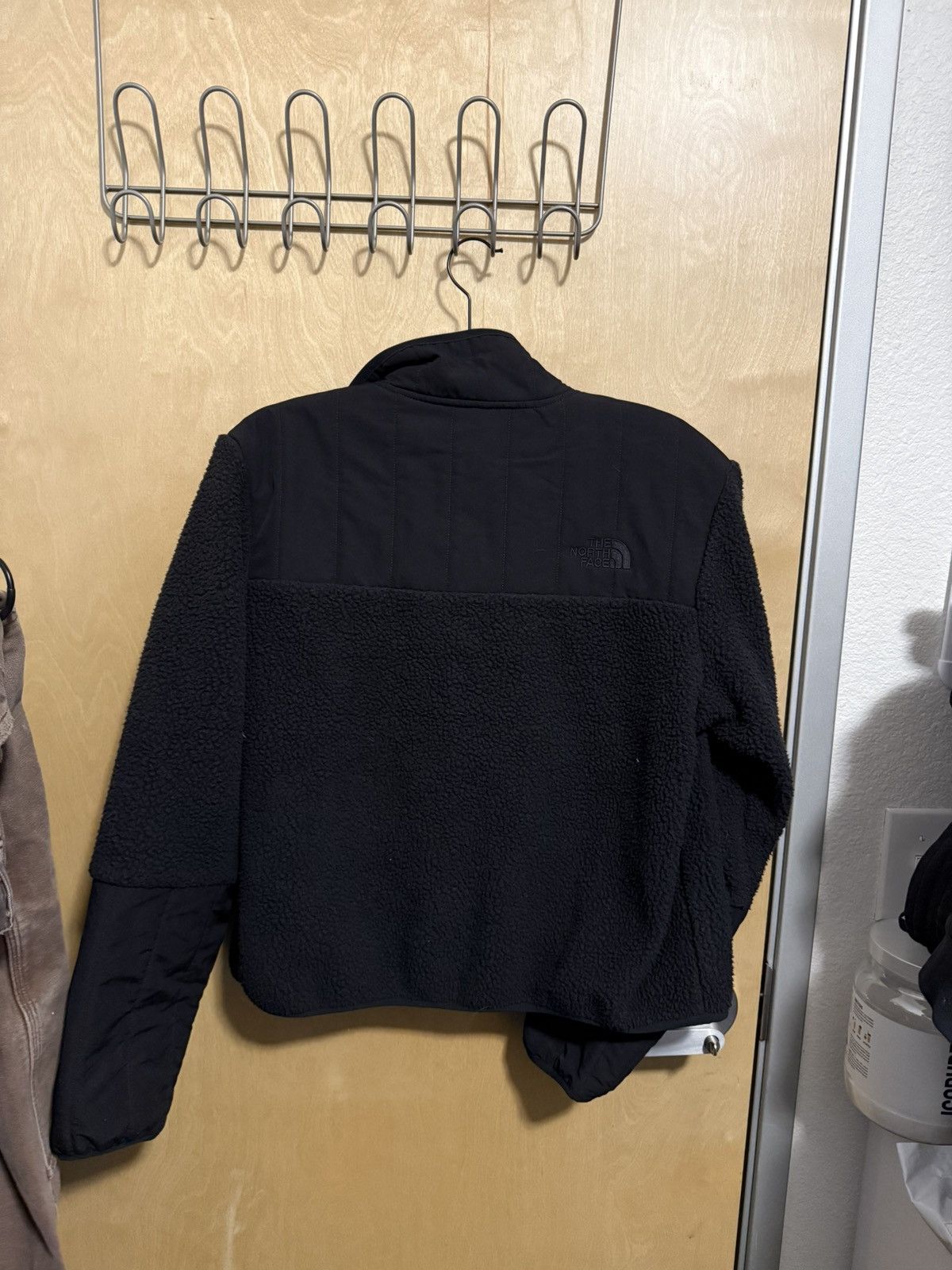 The North Face North face jacket all black basically size medium Size M / US 6-8 / IT 42-44 - 2 Thumbnail