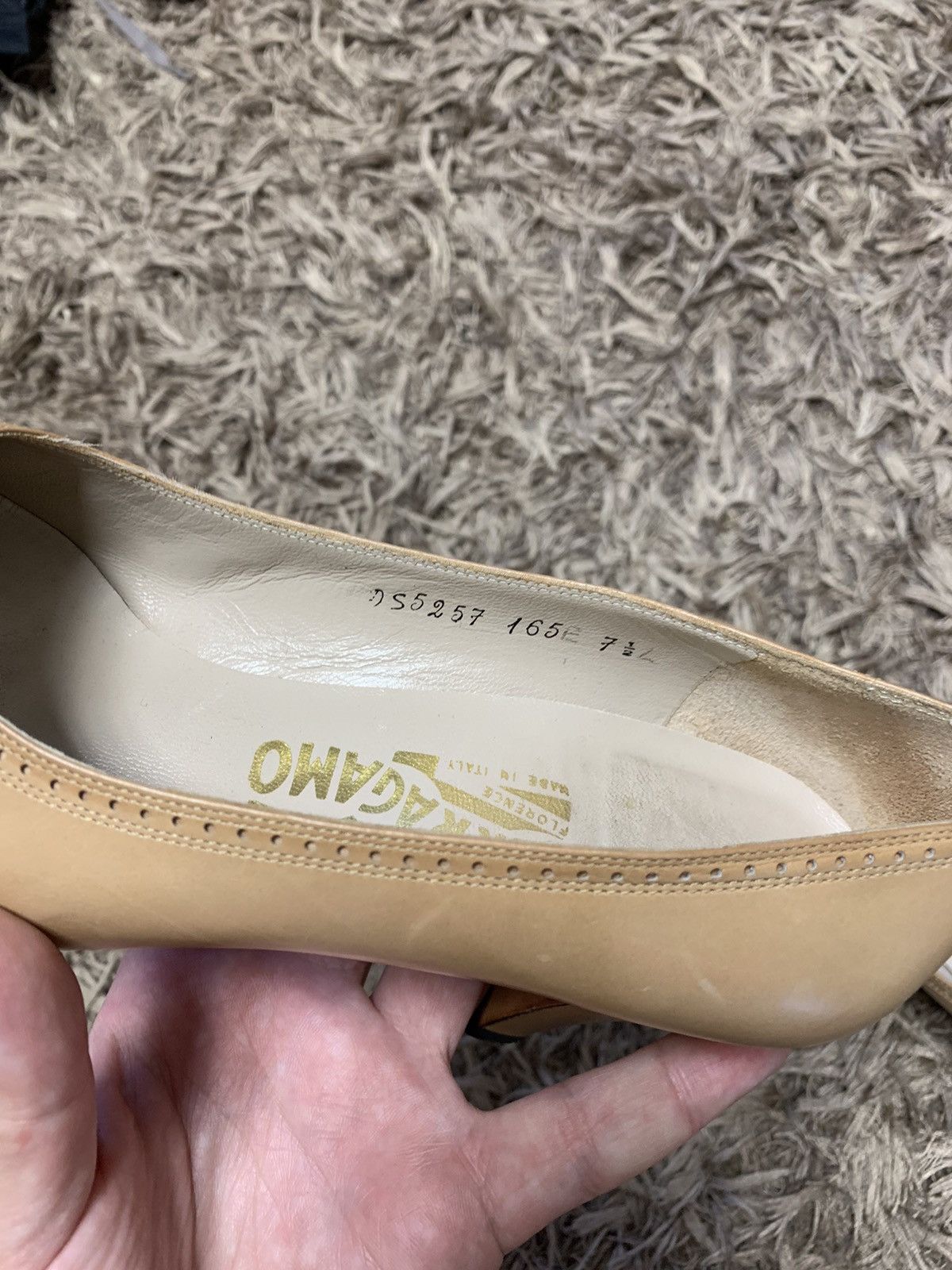 Salvatore Ferragamo Salvatore Ferragamo womens shoes 7.5 size Size US 7.5 / IT 37.5 - 5 Thumbnail