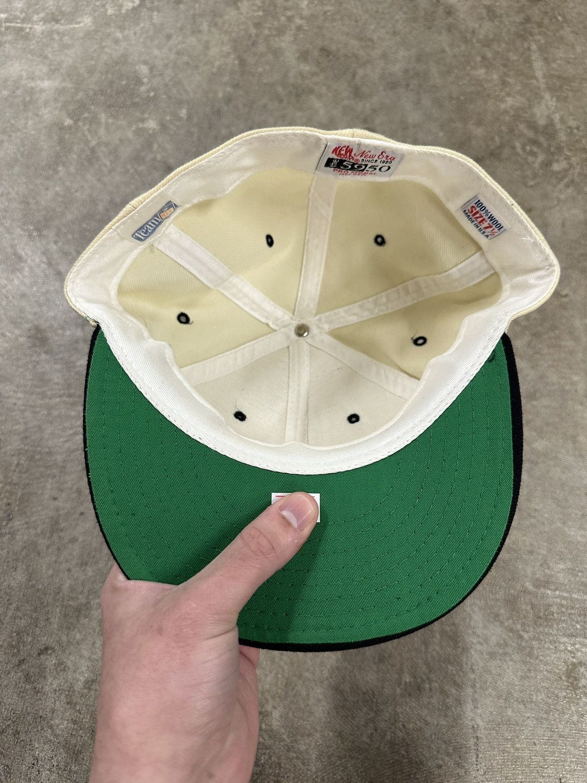 New Era Vintage 90s New Era Pro Model Oakland Raiders 7 1/2 Fitted Size ONE SIZE - 6 Thumbnail