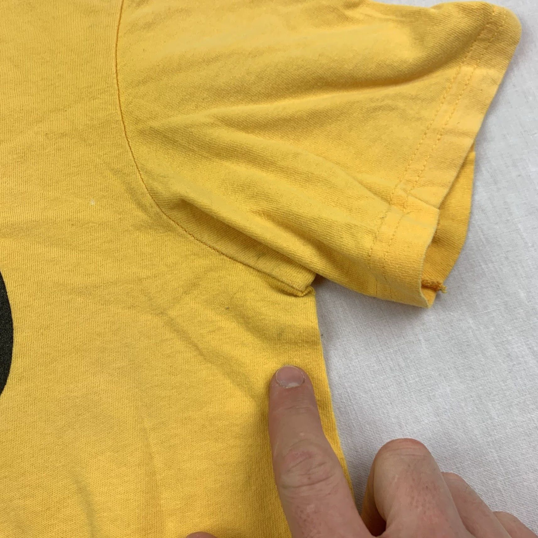 Disney VINTAGE Disney Mickey Mouse Shirt Womens Large Yellow 90s World Park T-Shirt Mens? Size L / US 10 / IT 46 - 4 Thumbnail
