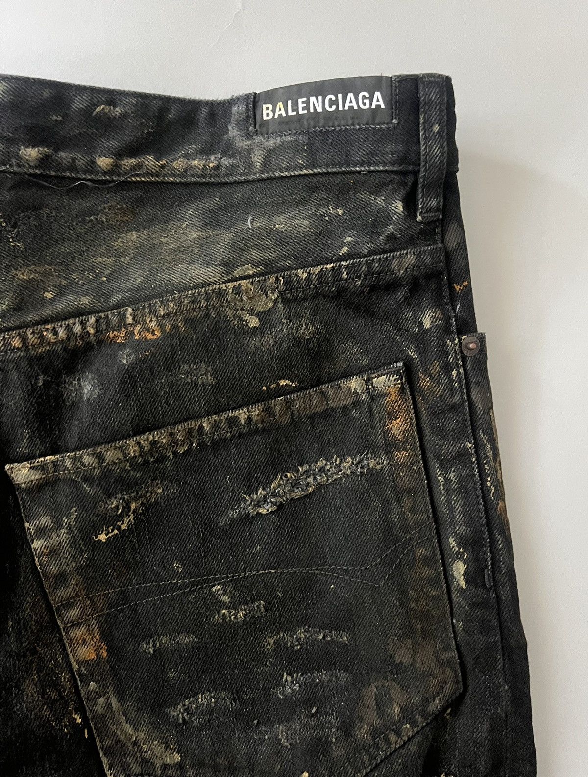 Balenciaga Balenciaga Mud Super Destroyed Baggy Jeans Size US 34 / EU 50 - 7 Thumbnail