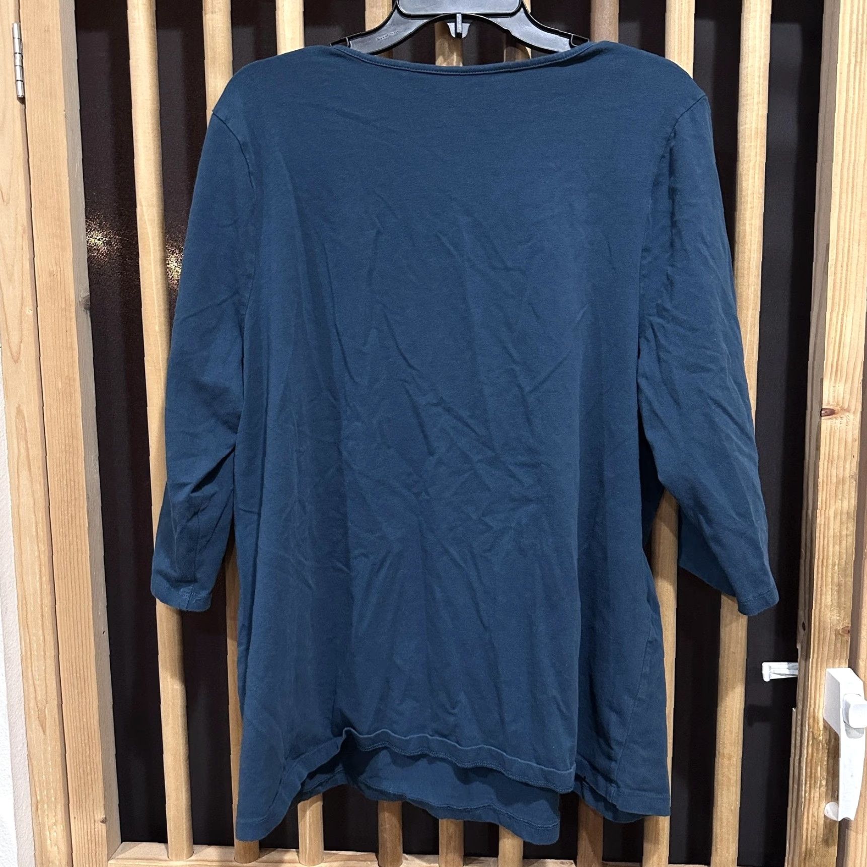Vintage Catherines Suprema Collection Shirt Womens 1X Green Keyhole Tunic Top Plus Size Long Sleeve Scoop Neck Solid Minimalist Casual Tunic Size XL / US 12-14 / IT 48-50 - 2 Thumbnail