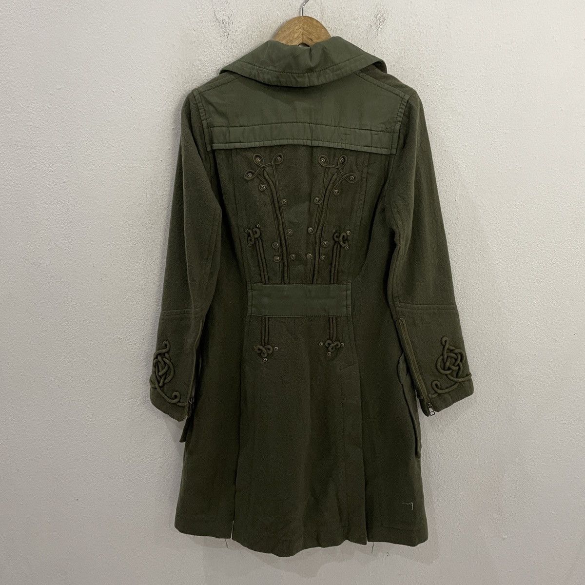 Japanese Brand Vintage Oilily Embroidery Petern Trench Coat Size L / US 10 / IT 46 - 8 Thumbnail