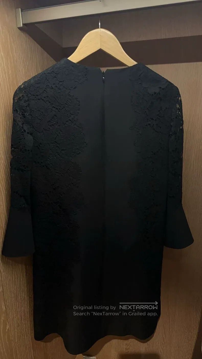 Valentino Valentino Black lace dress Size M / US 6-8 / IT 42-44 - 2 Thumbnail