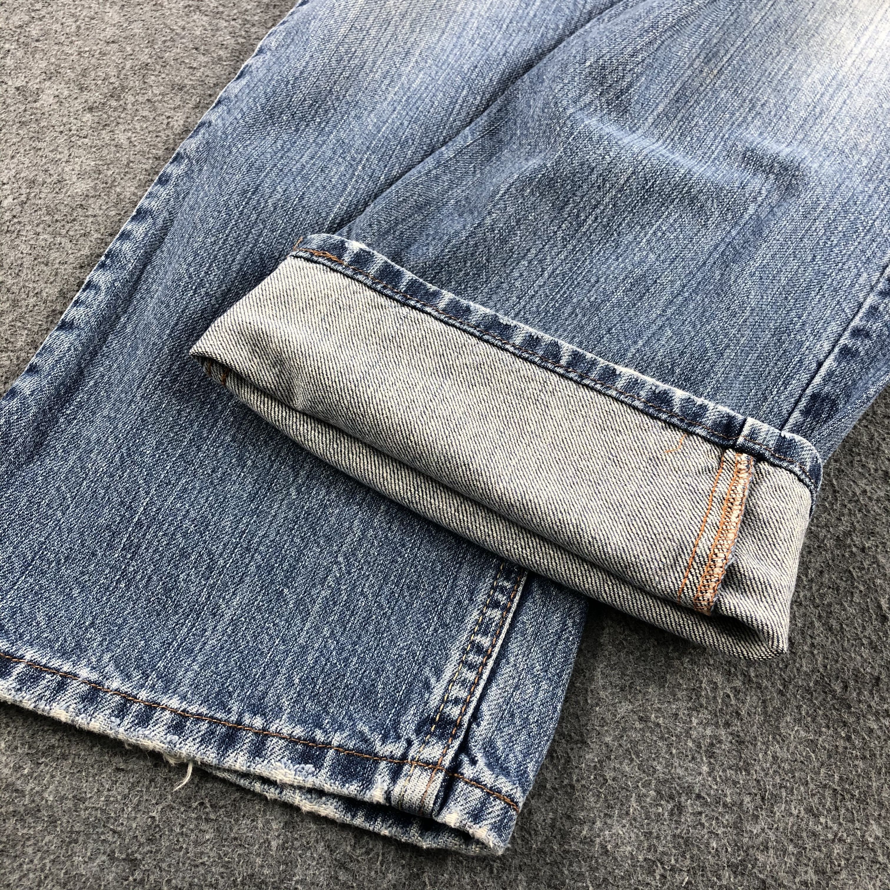 Levi's Vintage Blue Wash Levis 514 Jeans-J1557 Size US 37 - 7 Thumbnail