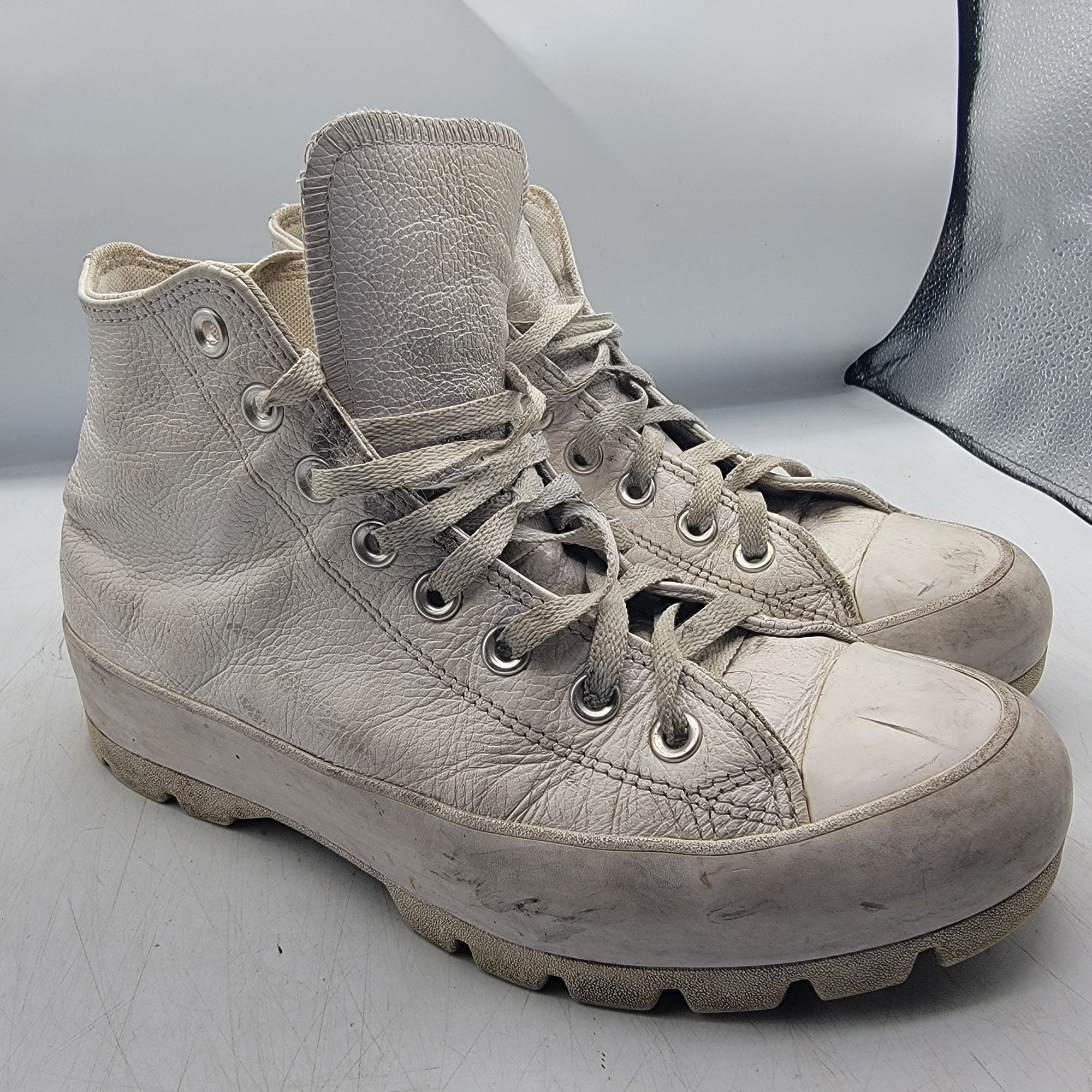 Converse Converse Chuck Taylor All Star Womens 9 Triple White Hi Lugg Size US 9 / IT 39 - 1 Thumbnail