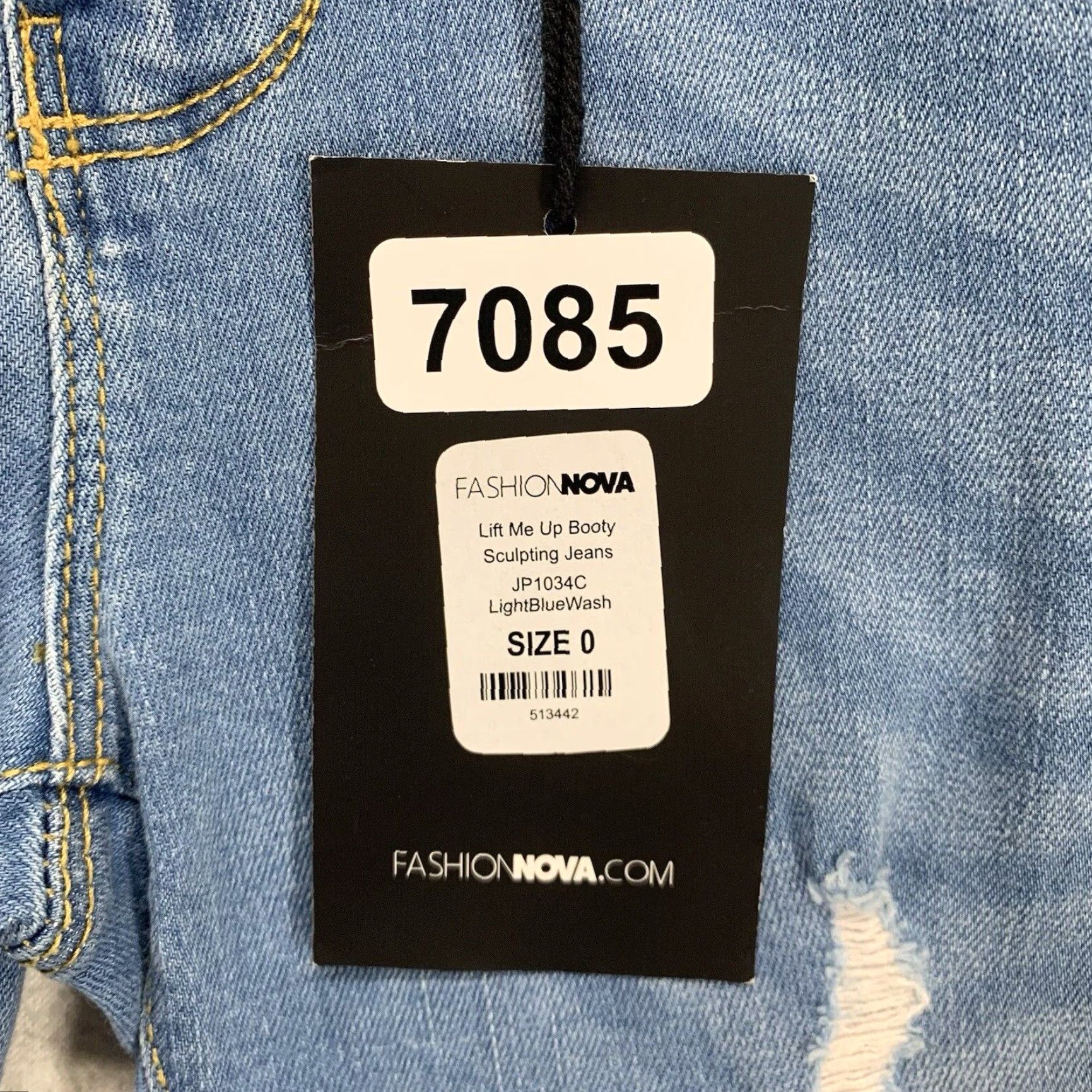 Fashion Nova VINTAGE Fashion Nova Skinny Jeans Size 0 Women Mid-Rise Distressed Light Blue Denim Streetwear Size 25" / US 0 / IT 36 - 3 Thumbnail