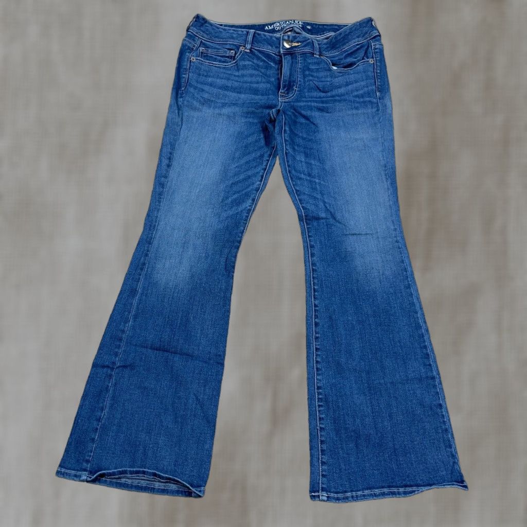 American Eagle Outfitters VINTAGE American Eagle Outfitters Jeans Women 14 Kick Boot Cut Mid Rise Med Wash Faded Denim Boho Size 36" / US 14 / IT 50 - 1 Thumbnail