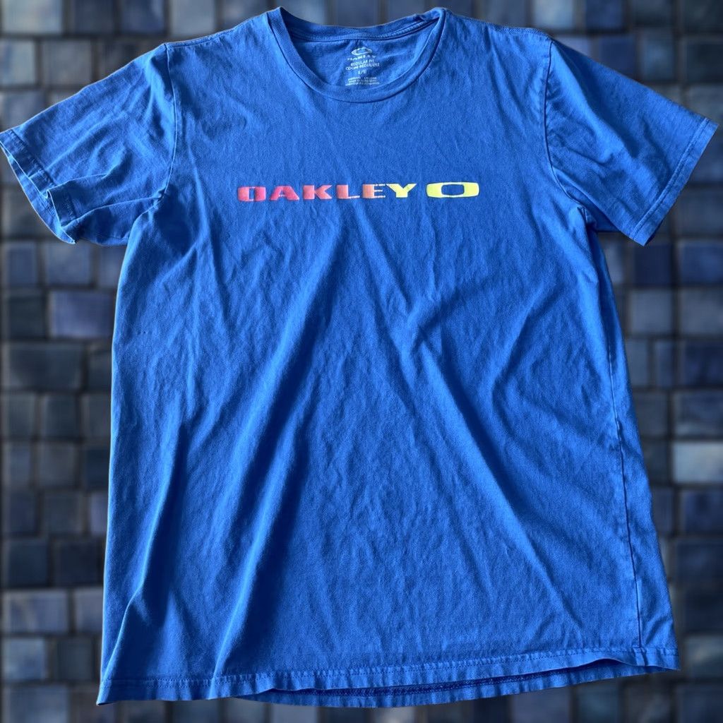 Oakley VINTAGE Oakley T Shirt Mens L Blue 90s 2000s Logo Short Sleeve Crew Neck Casual Shirt Size US L / EU 52-54 / 3 - 1 Thumbnail
