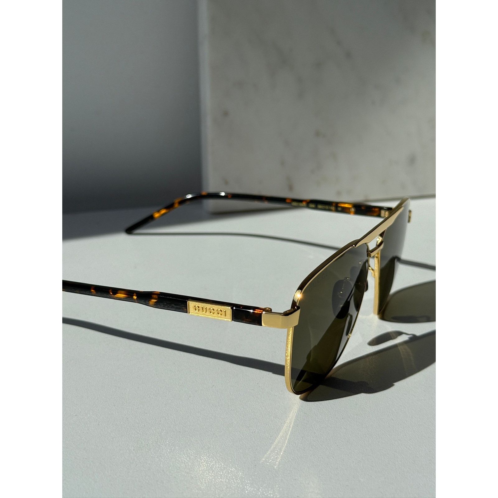 Gucci NEW Gucci GG1164S Squared Gold Aviator Unisex Sunglasses Size ONE SIZE - 7 Thumbnail