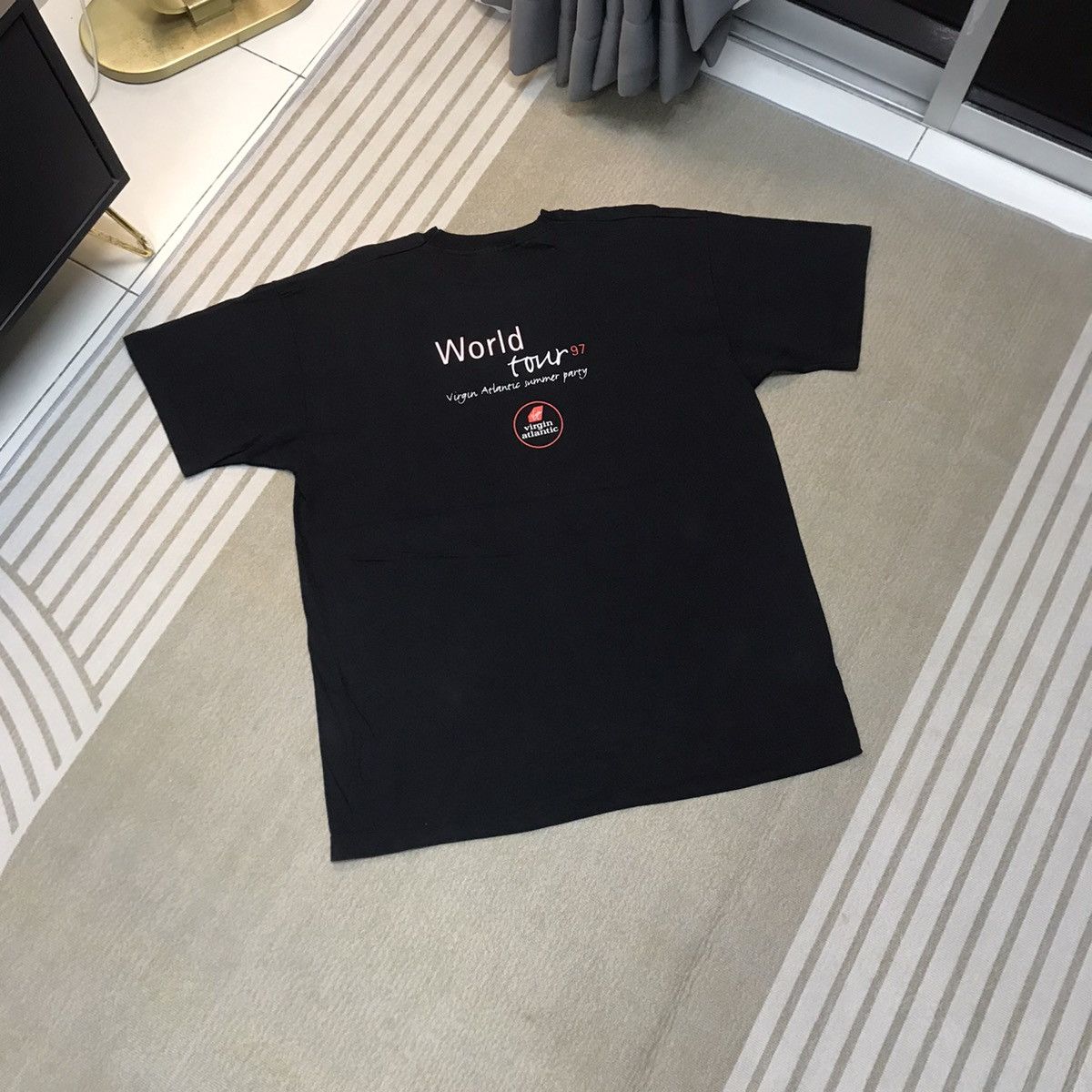 Vintage VINTAGE VIRGIN ATLANTIC WORLD TOUR 1997 RARE TEE Size US XL / EU 56 / 4 - 8 Thumbnail
