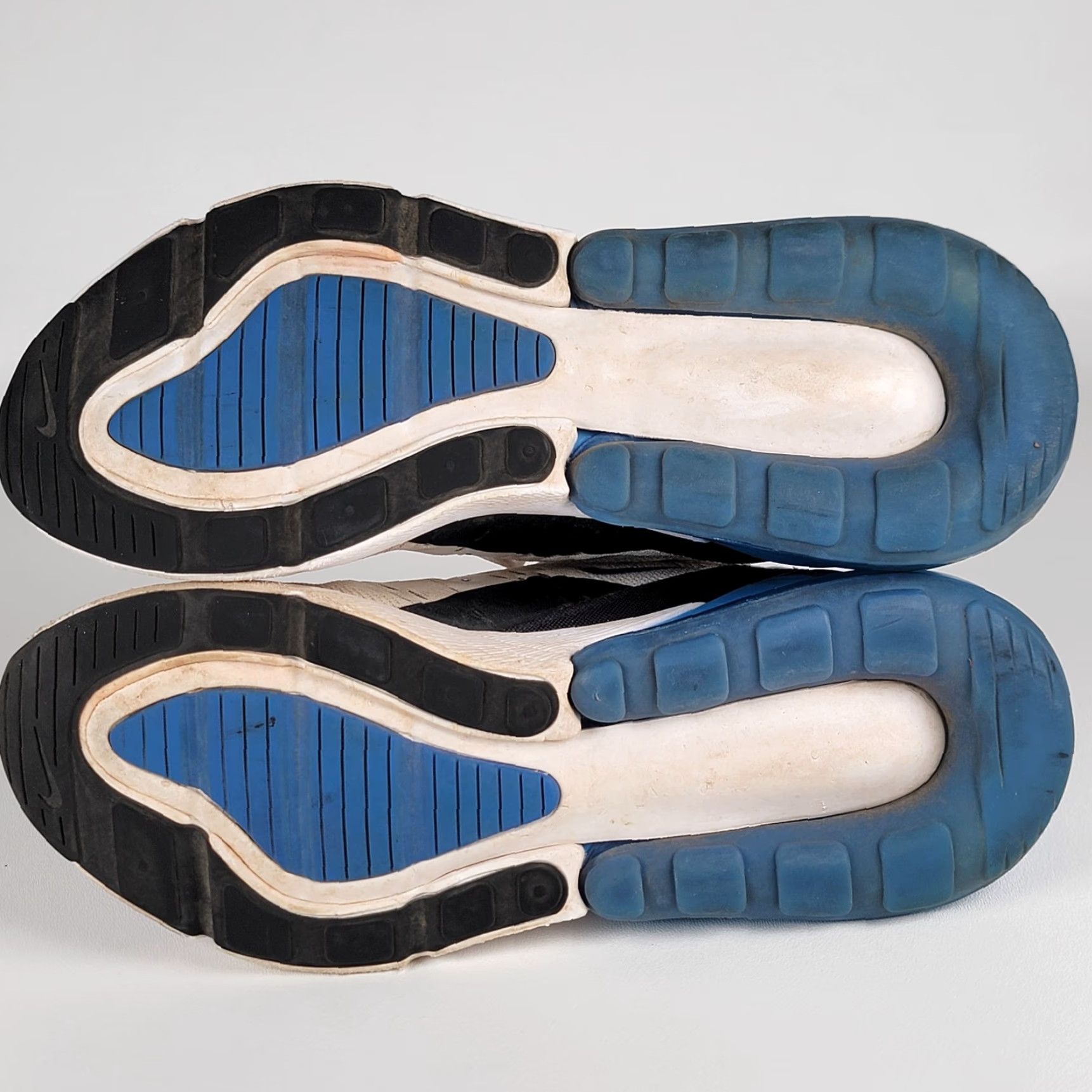 Nike Nike Air Max 270 HTF White Military Blue Size 7Y US 40 EU Nike Air Max Sneaker Men Athletic Shoes US 7Y 40 EU White Military Blue Size US 7 / EU 40 - 7 Thumbnail