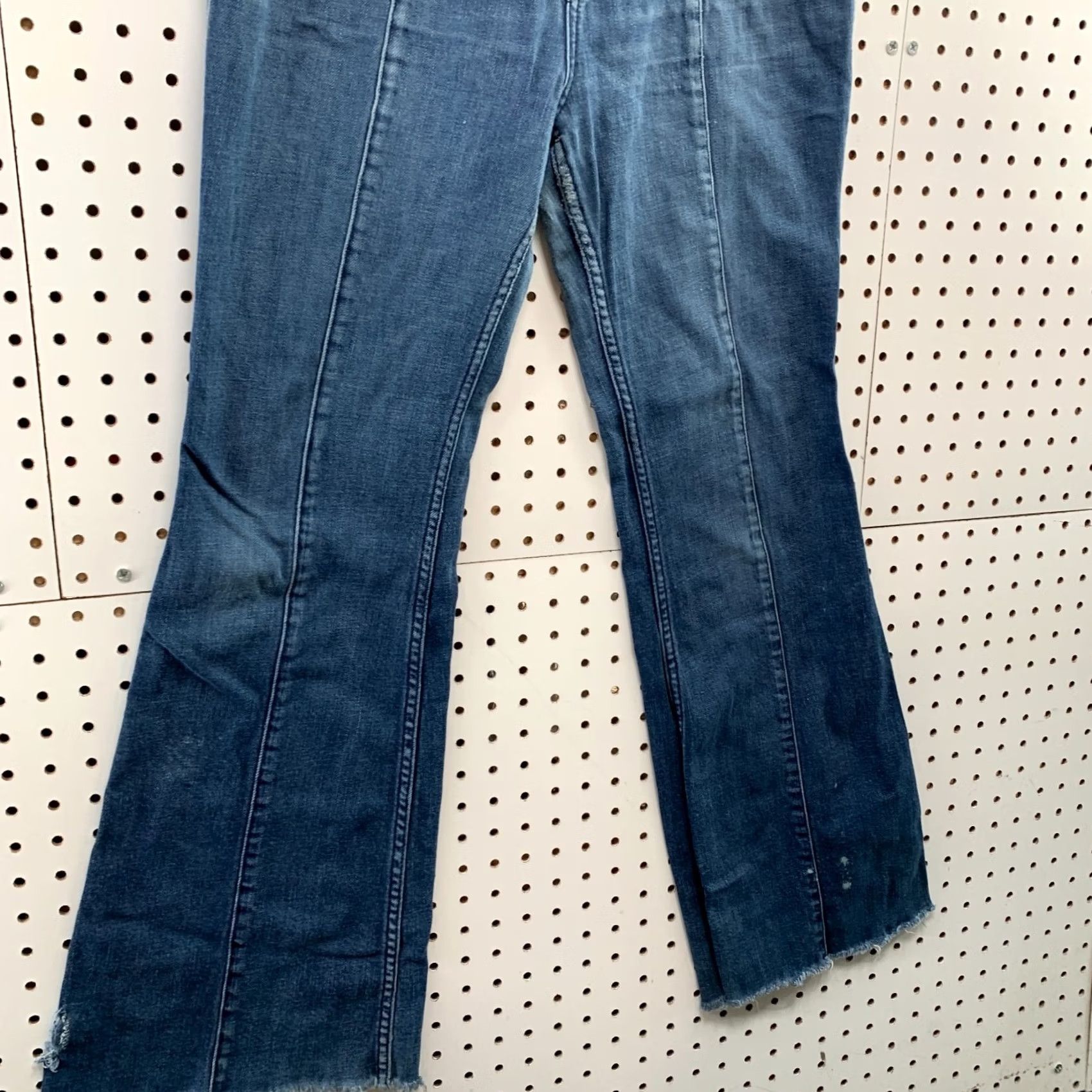 Vintage Anthropologie Pilcro Blue Denim Flared Jeans Womens Size 28x29 Casual FLARE Size 28" / US 6 / IT 42 - 6 Thumbnail