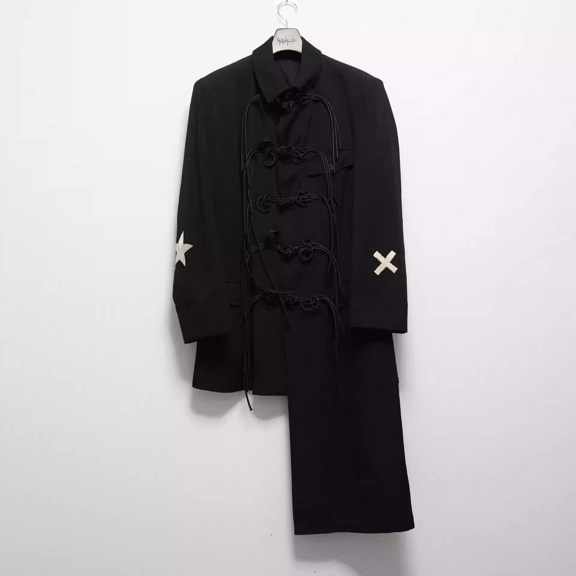 Yohji Yamamoto Yohji Yamamoto Embroidery Tray Buckle Asymmetrical Coat-250 Size US L / EU 52-54 / 3 - 1 Thumbnail