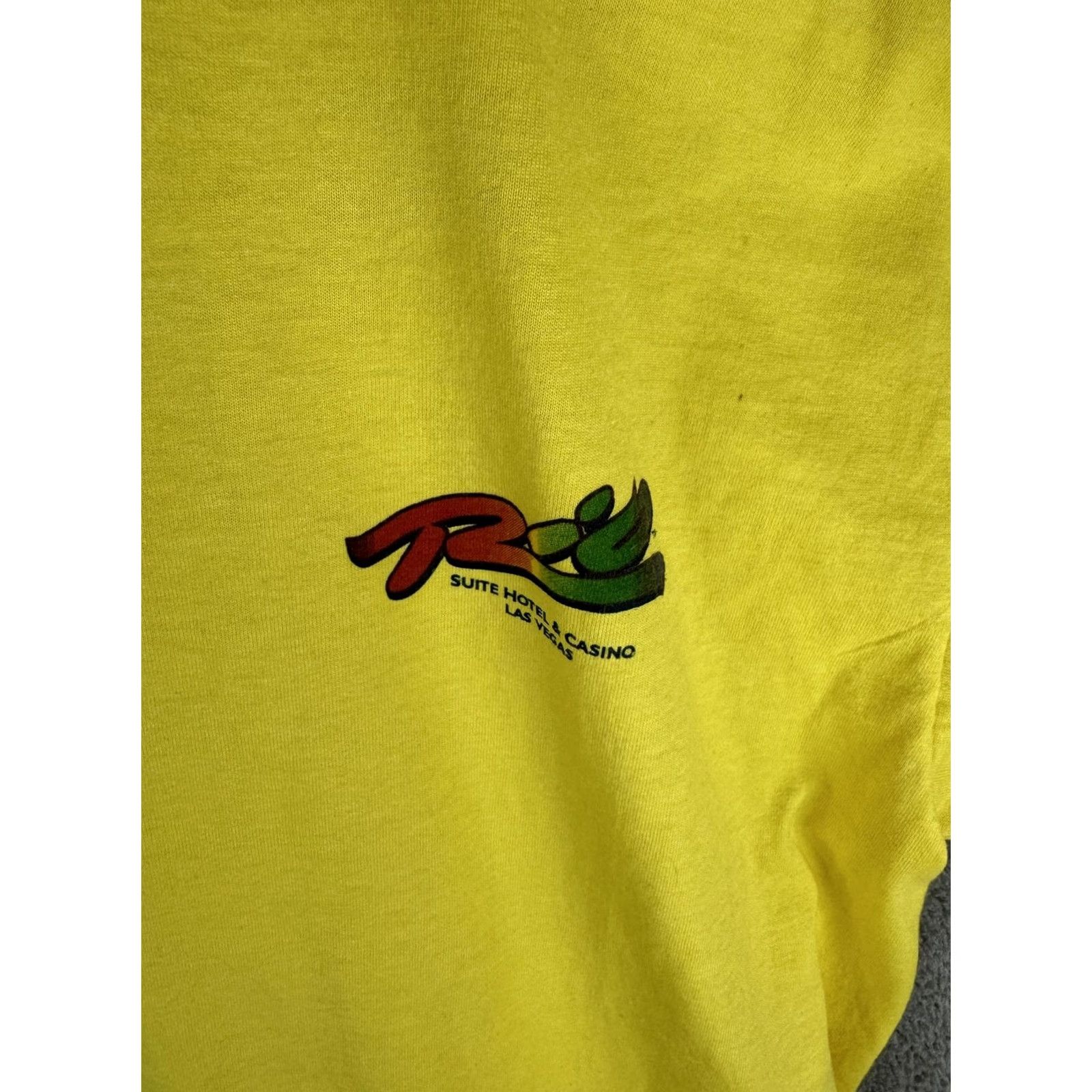 Fruit Of The Loom VINTAGE Rio Las Vegas Shirt Mens XL Yellow Casino Promo Fruit Of The Loom 90s Size US XL / EU 56 / 4 - 2 Thumbnail