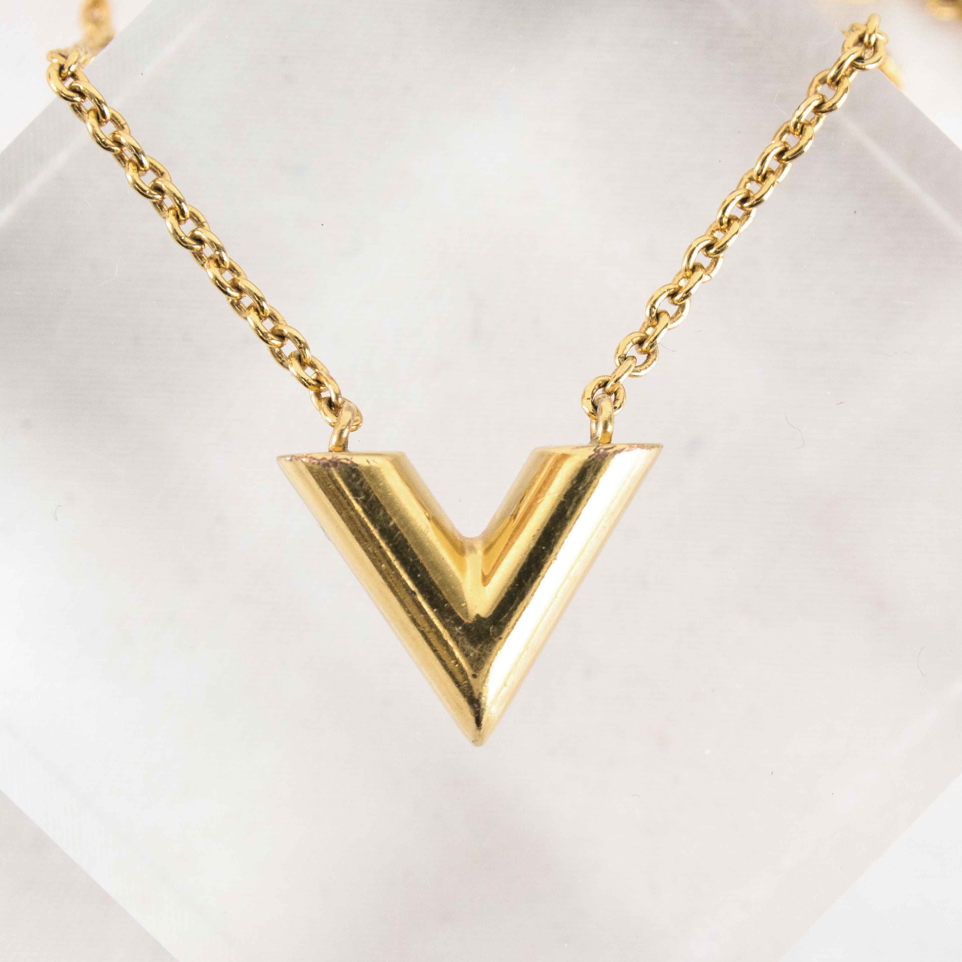 Louis Vuitton Louis Vuitton Essential V Gold-Tone Necklace Size ONE SIZE - 4 Thumbnail