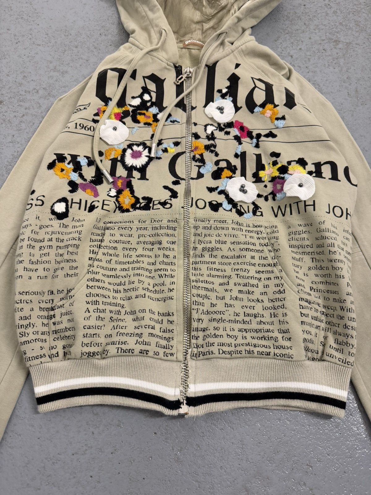 John Galliano Vintage John Galliano Abstract Flowers x Gazette Zip Hoodie Size XS / US 0-2 / IT 36-38 - 4 Thumbnail