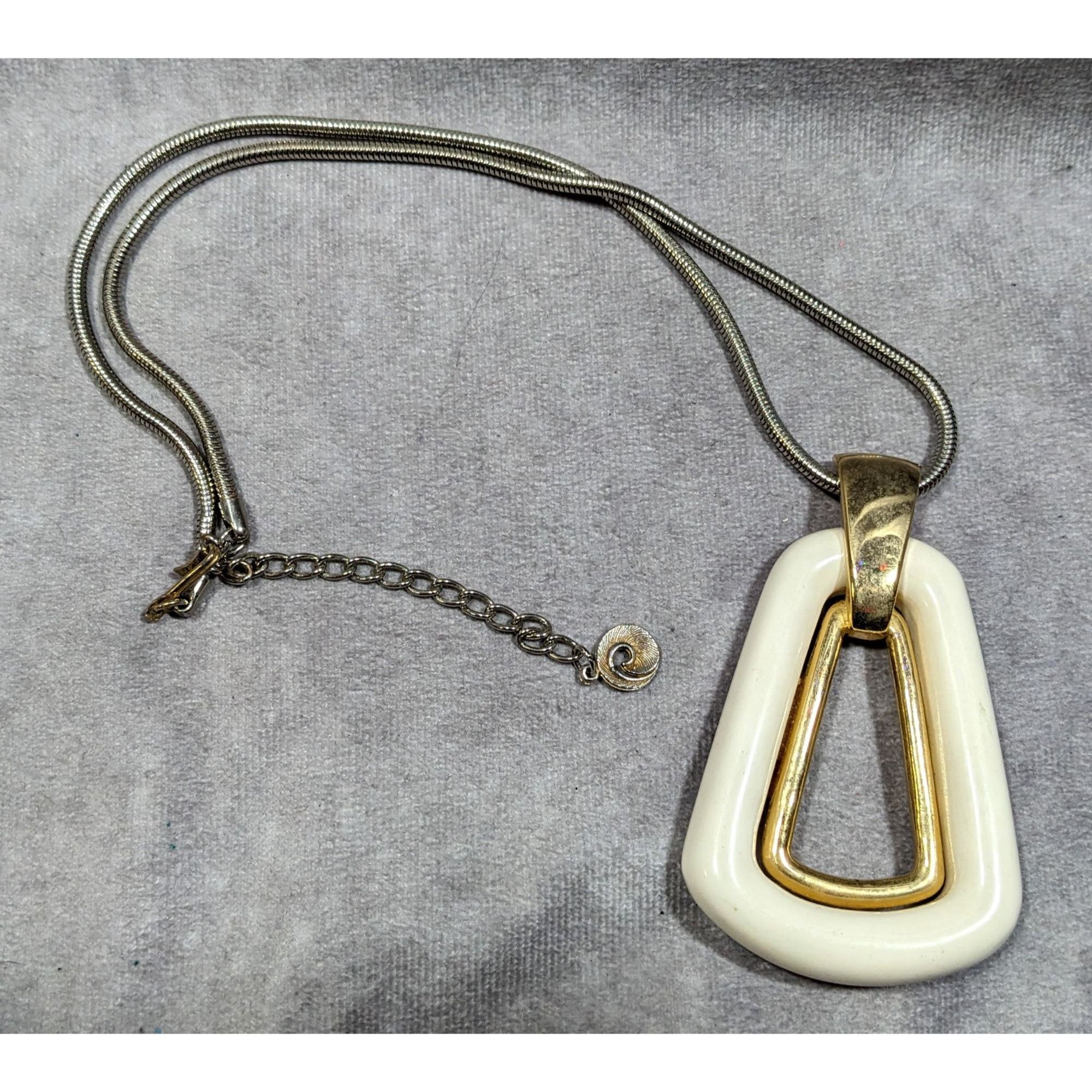 Other Vintage Lisner Art Deco Statement Pendant Necklace Size ONE SIZE - 8 Thumbnail