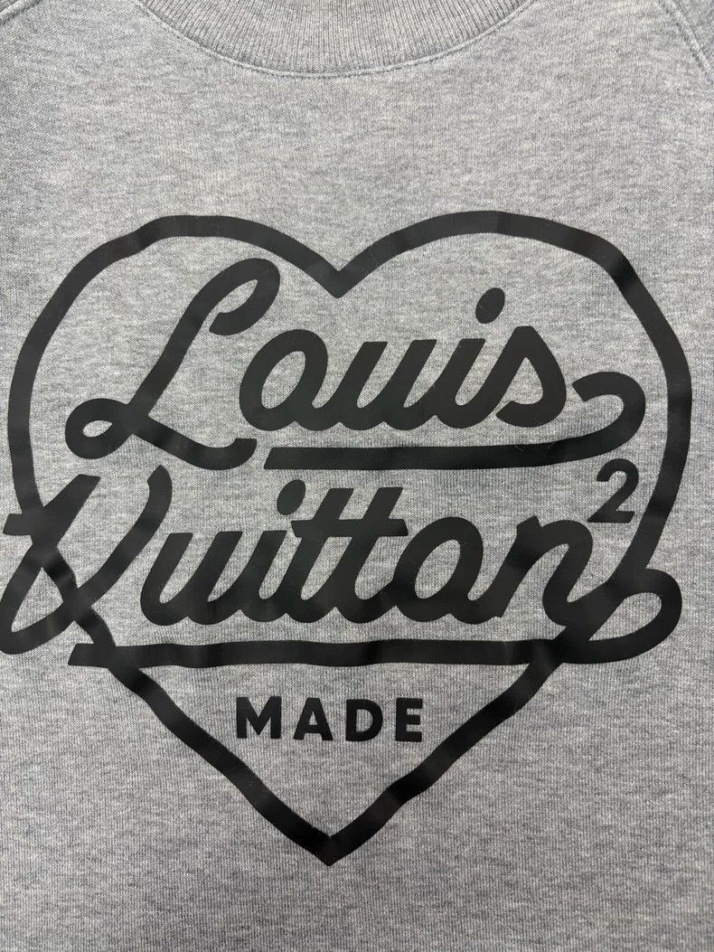 Louis Vuitton Louis Vuitton Heart Sweatshirt Size S -2505 Size US S / EU 44-46 / 1 - 4 Thumbnail
