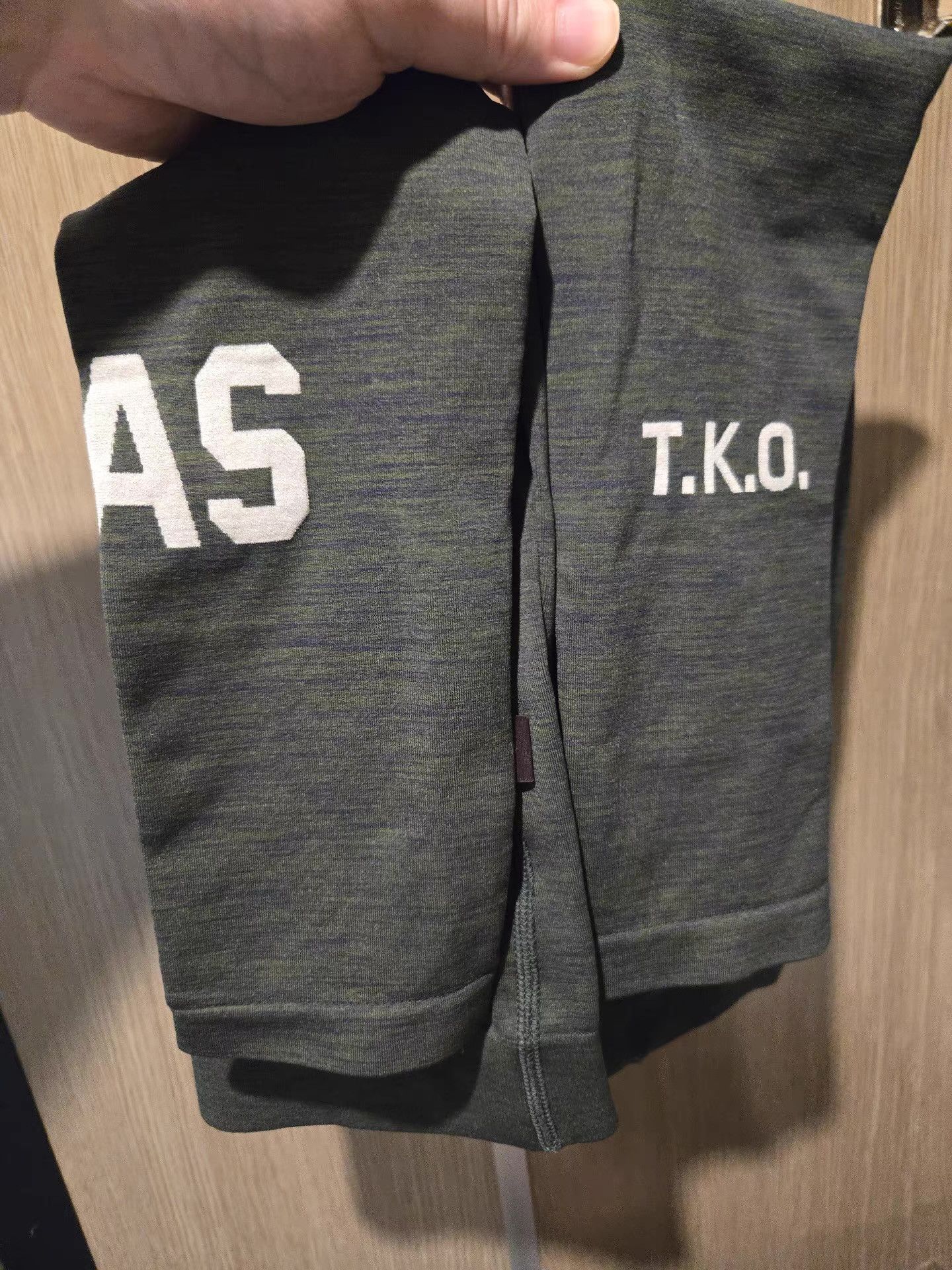 Pas Normal Studios Brand new PNS Pas Normal Studios TKO leg warmer Q6 Size ONE SIZE - 1 Thumbnail